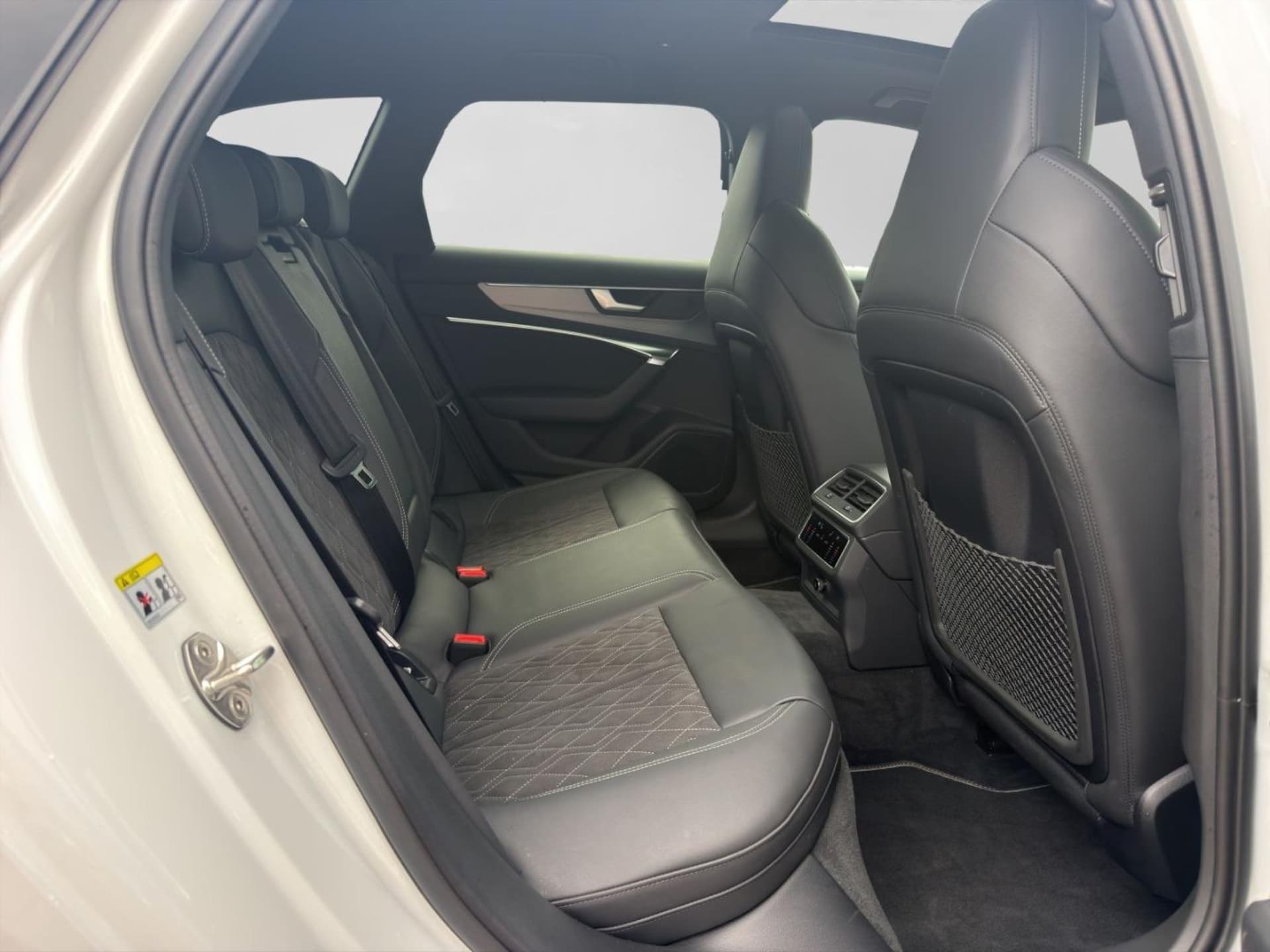 Audi S6 Avant