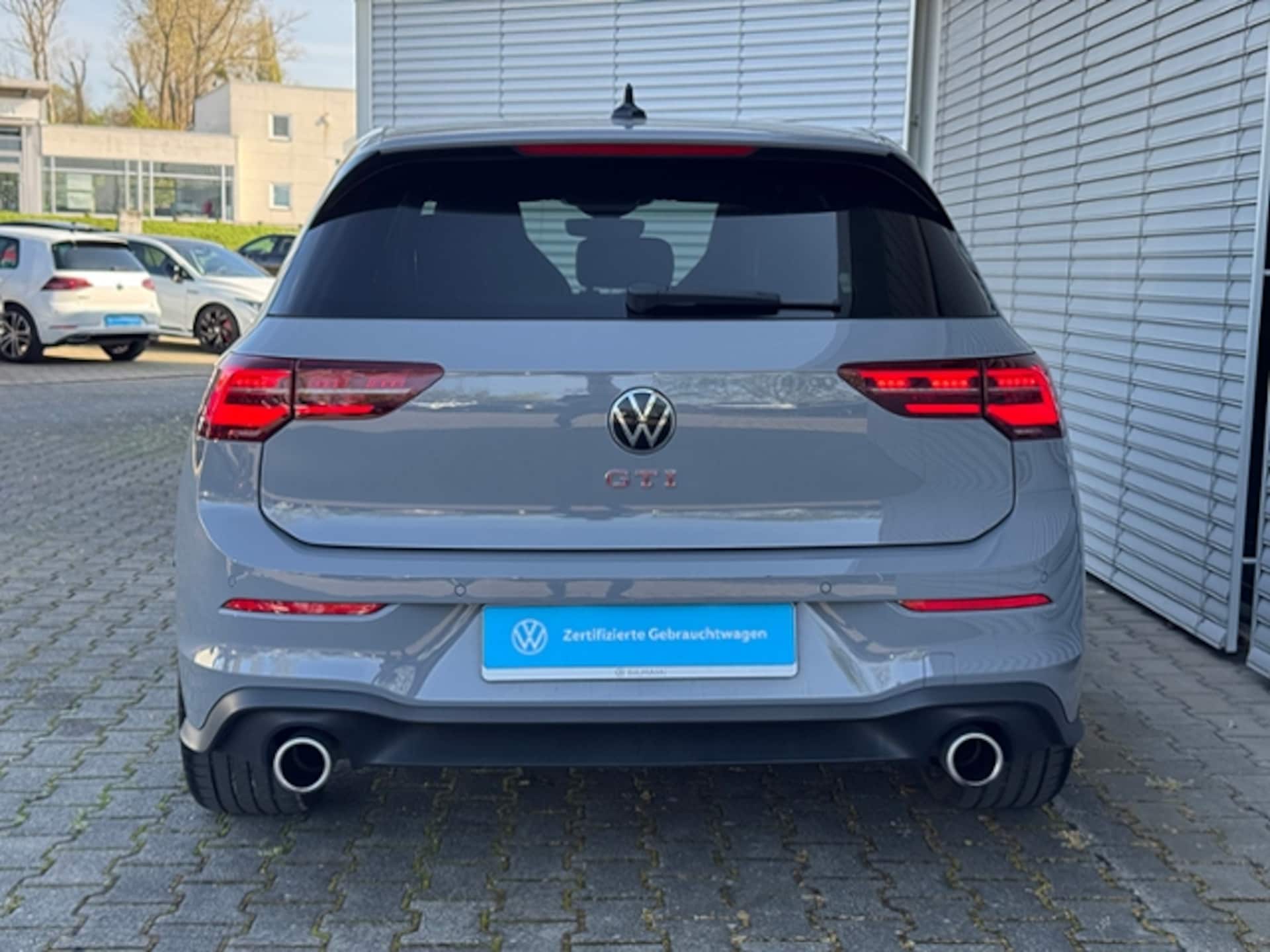 Volkswagen Golf GTI