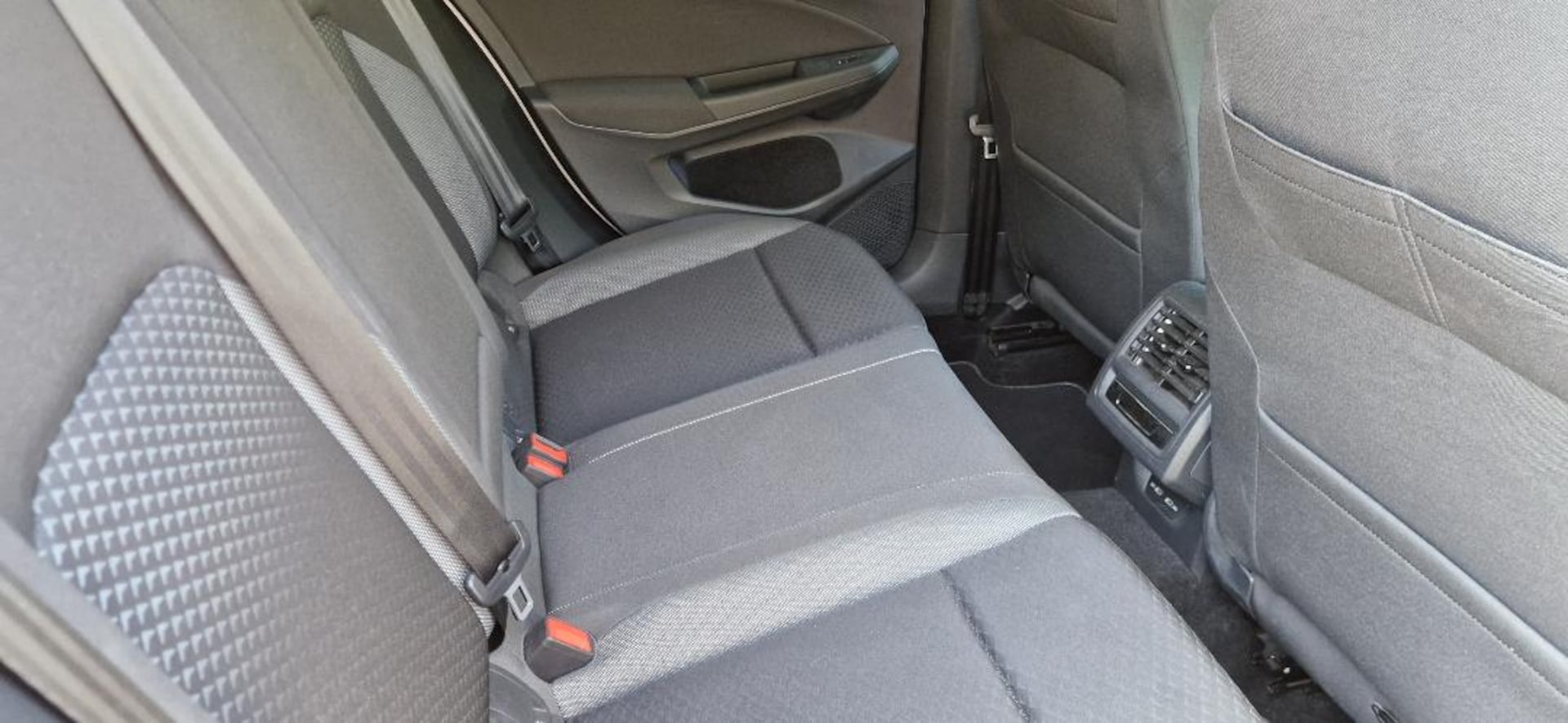 Volkswagen Golf Active