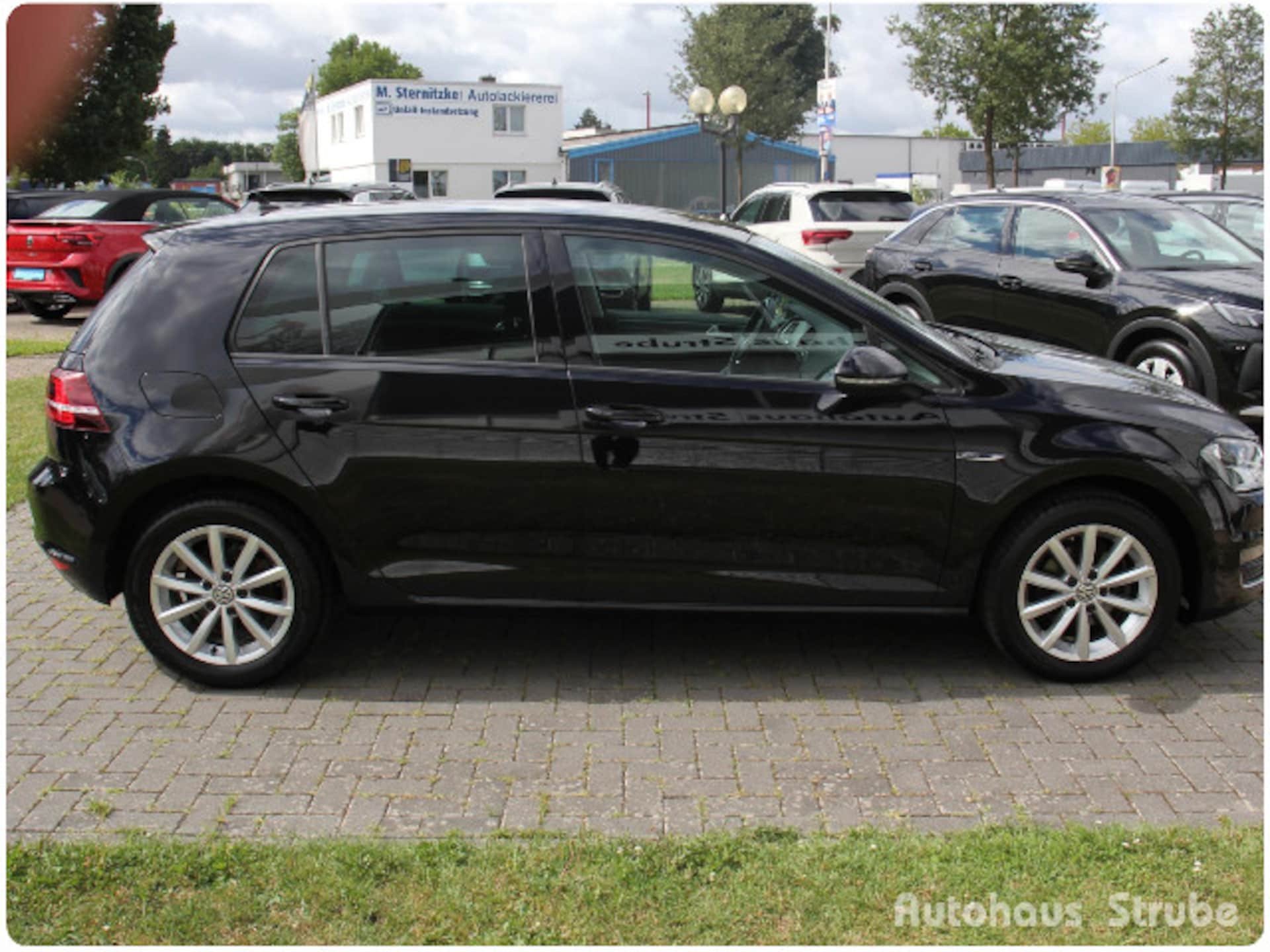 Volkswagen Golf LOUNGE