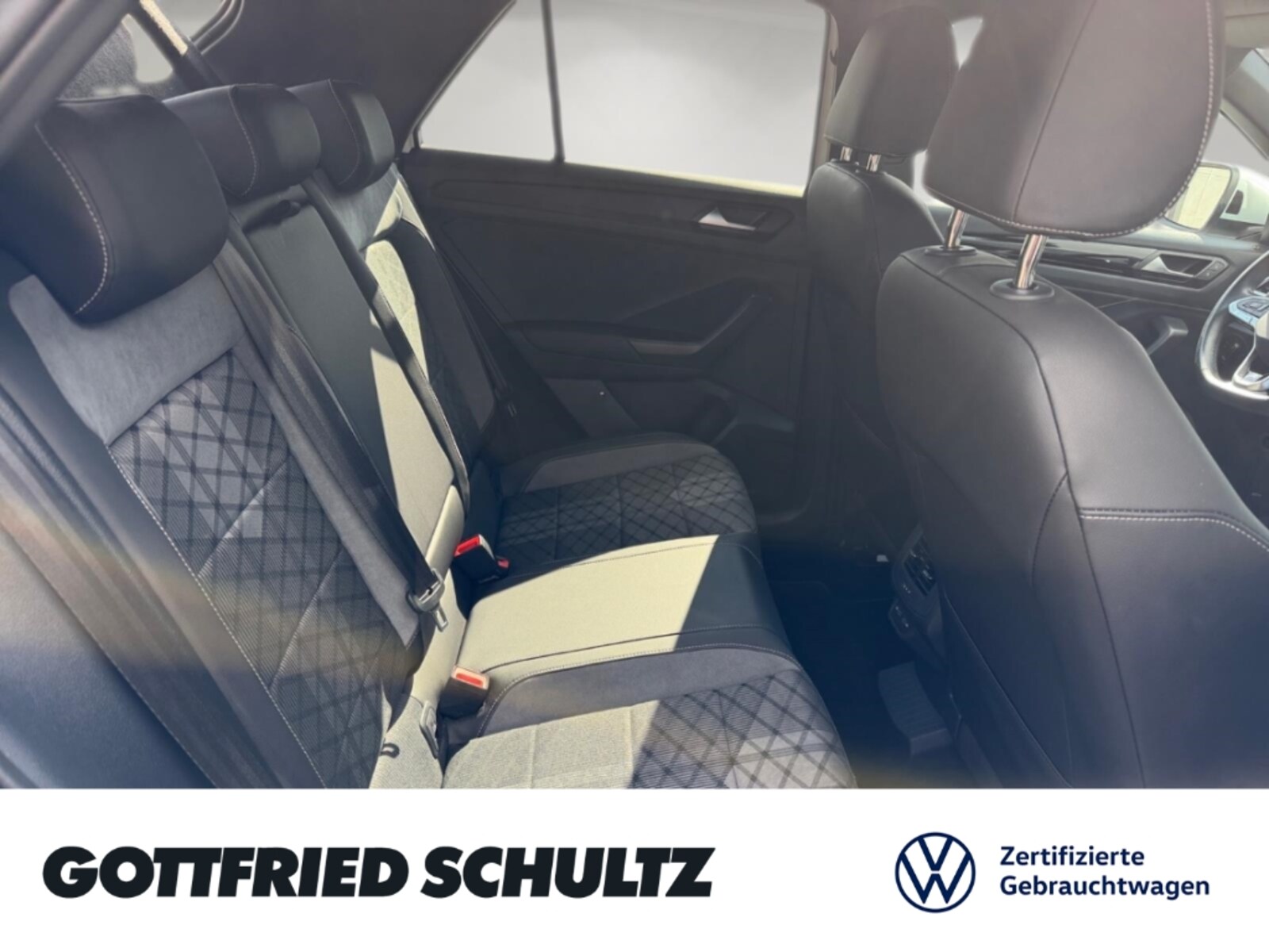 Volkswagen T-Roc – Bild 8