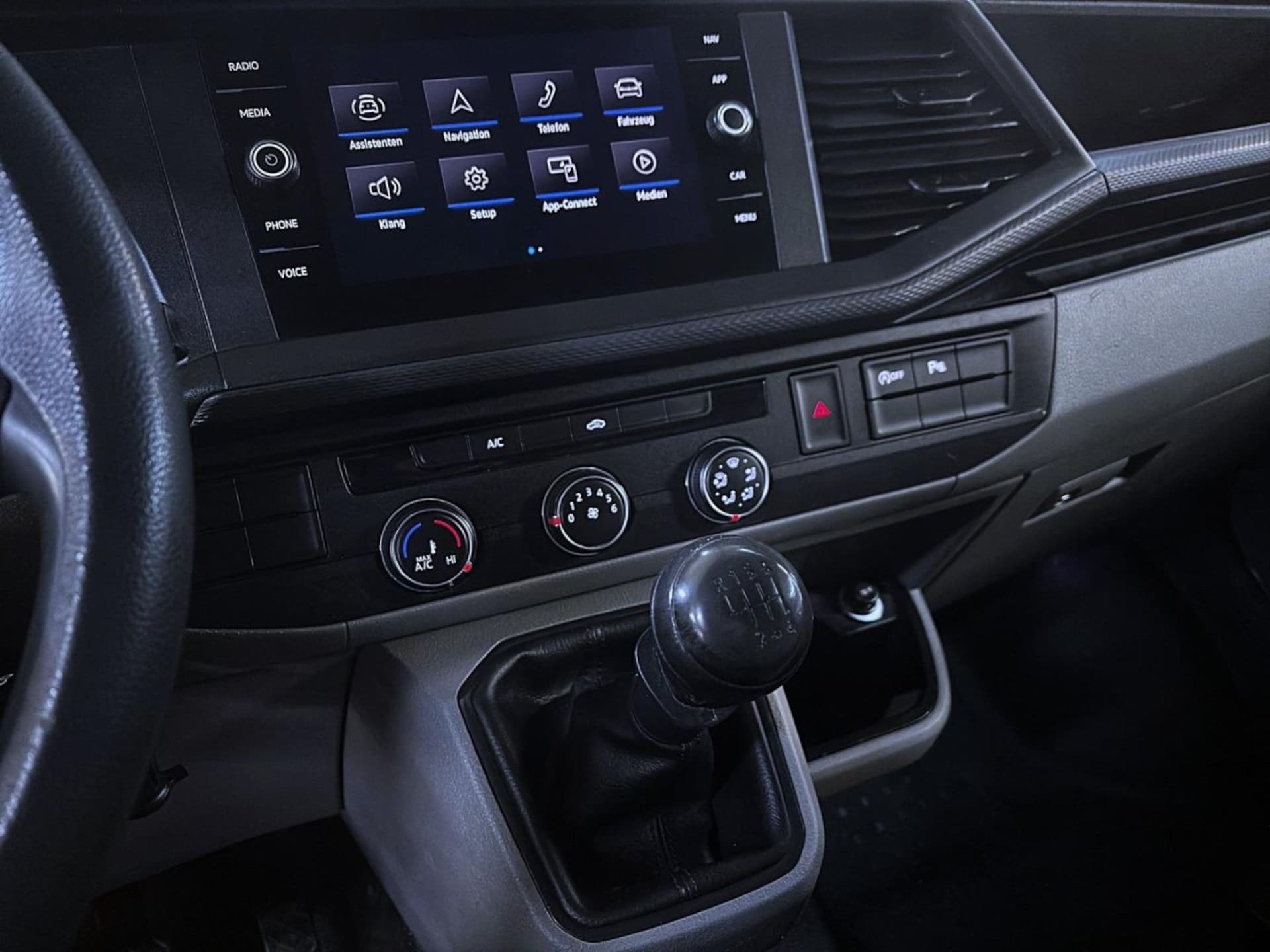 Volkswagen T6.1 Transporter Kasten langer Radstand