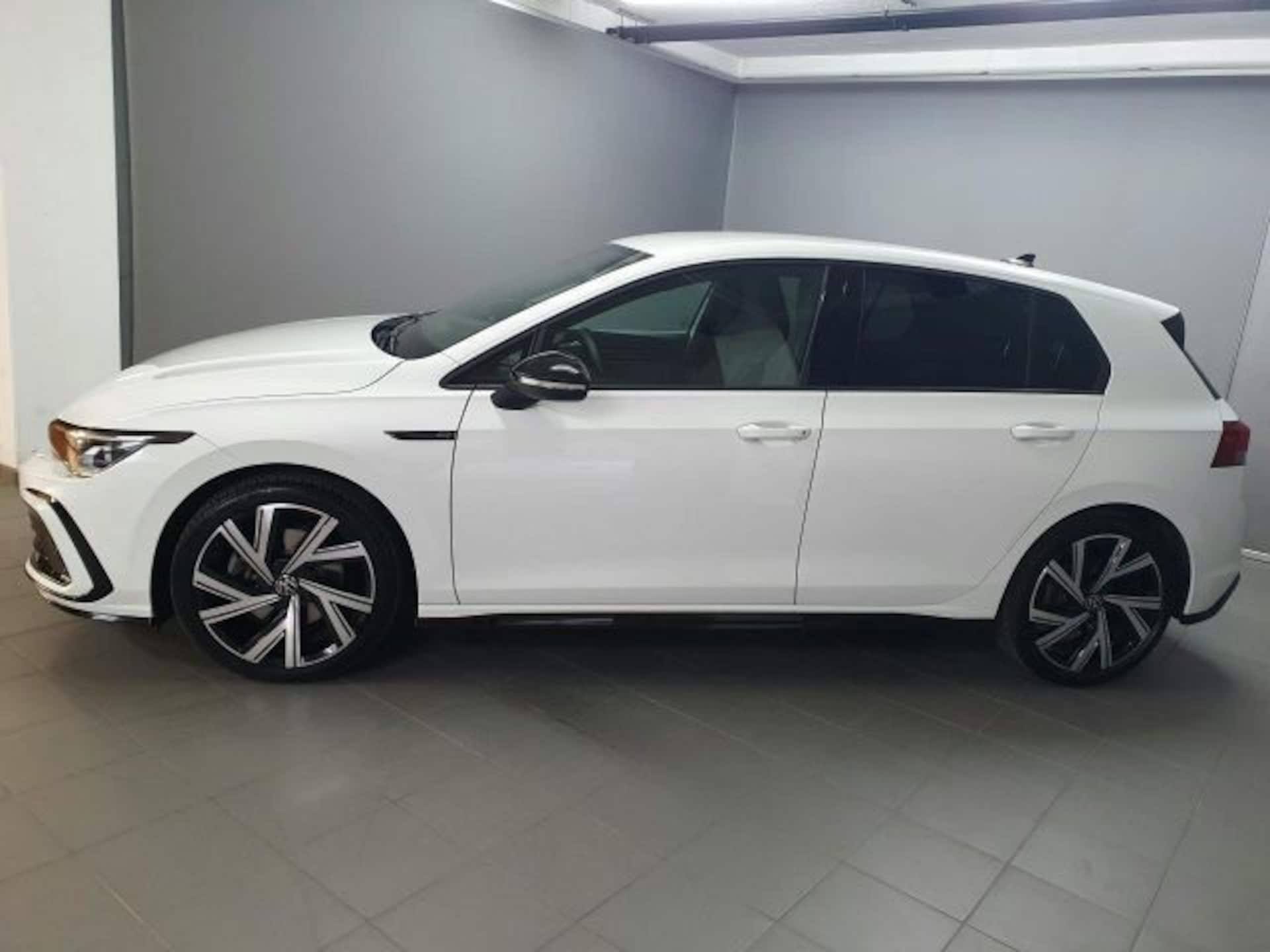Volkswagen Golf R-Line