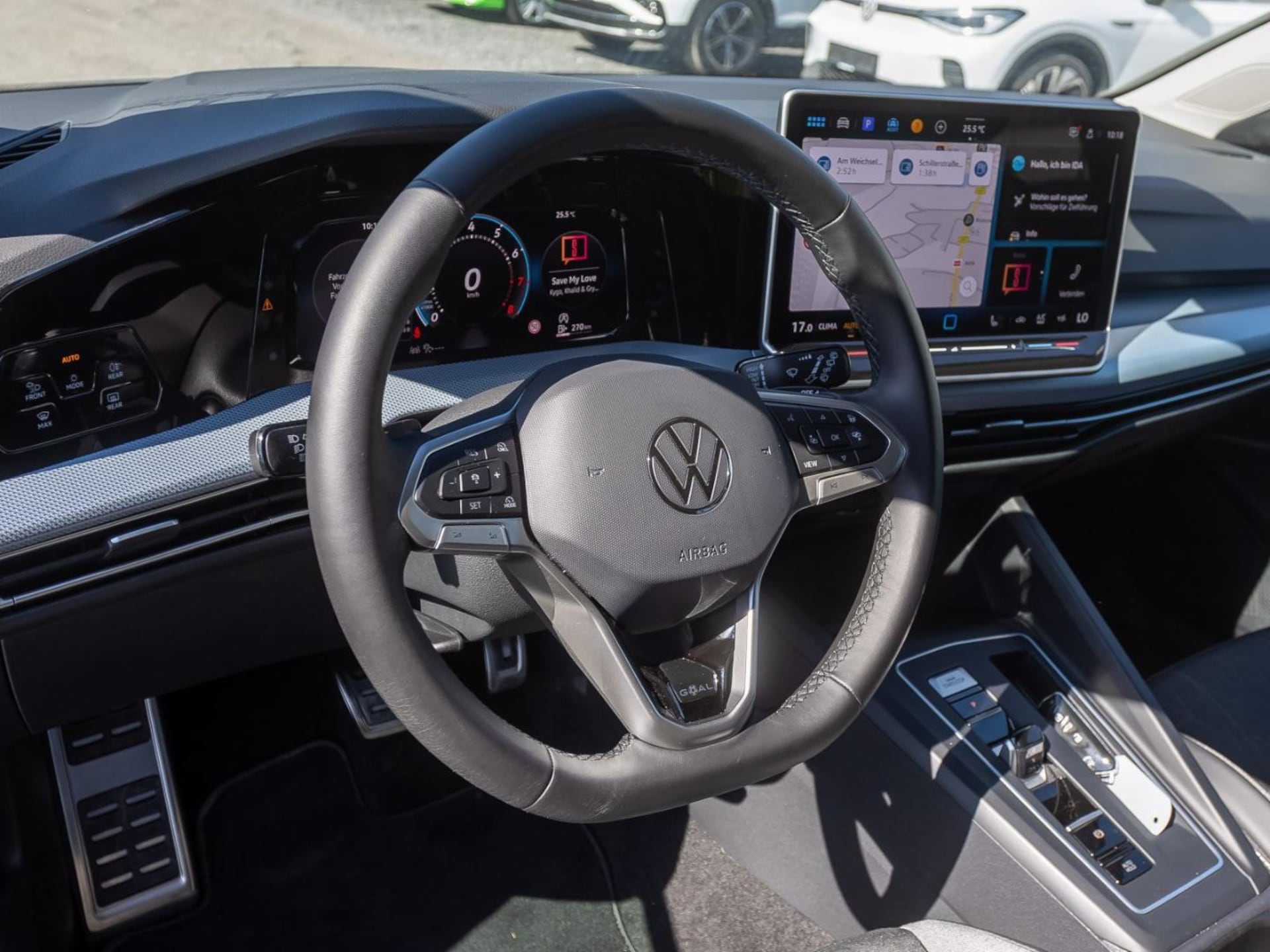 Volkswagen Golf Life