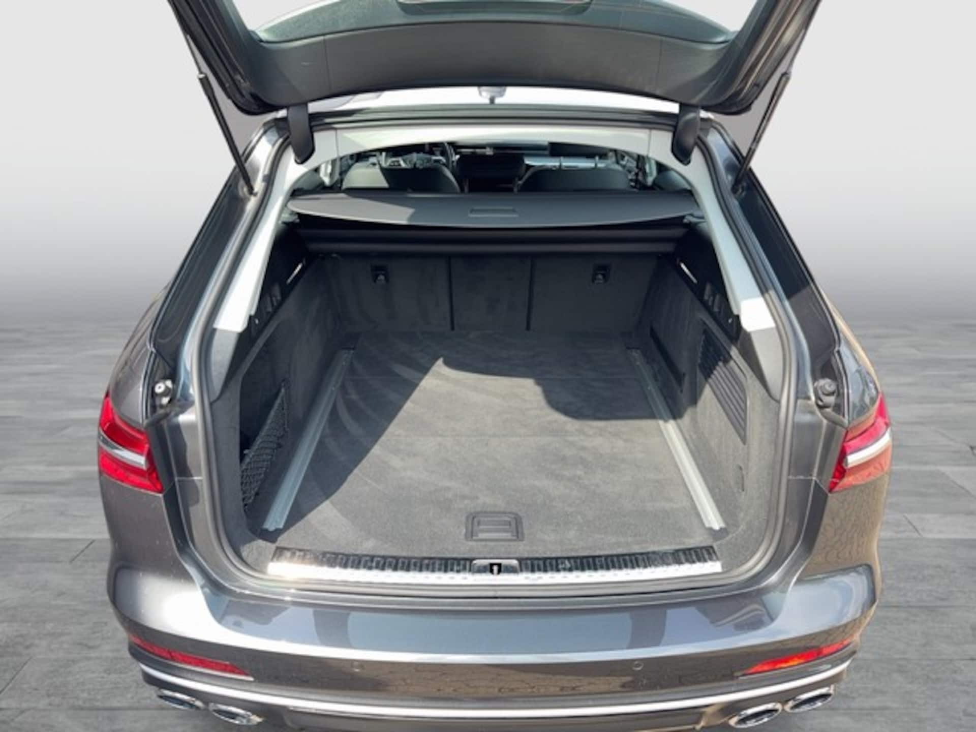 Audi S6 Avant