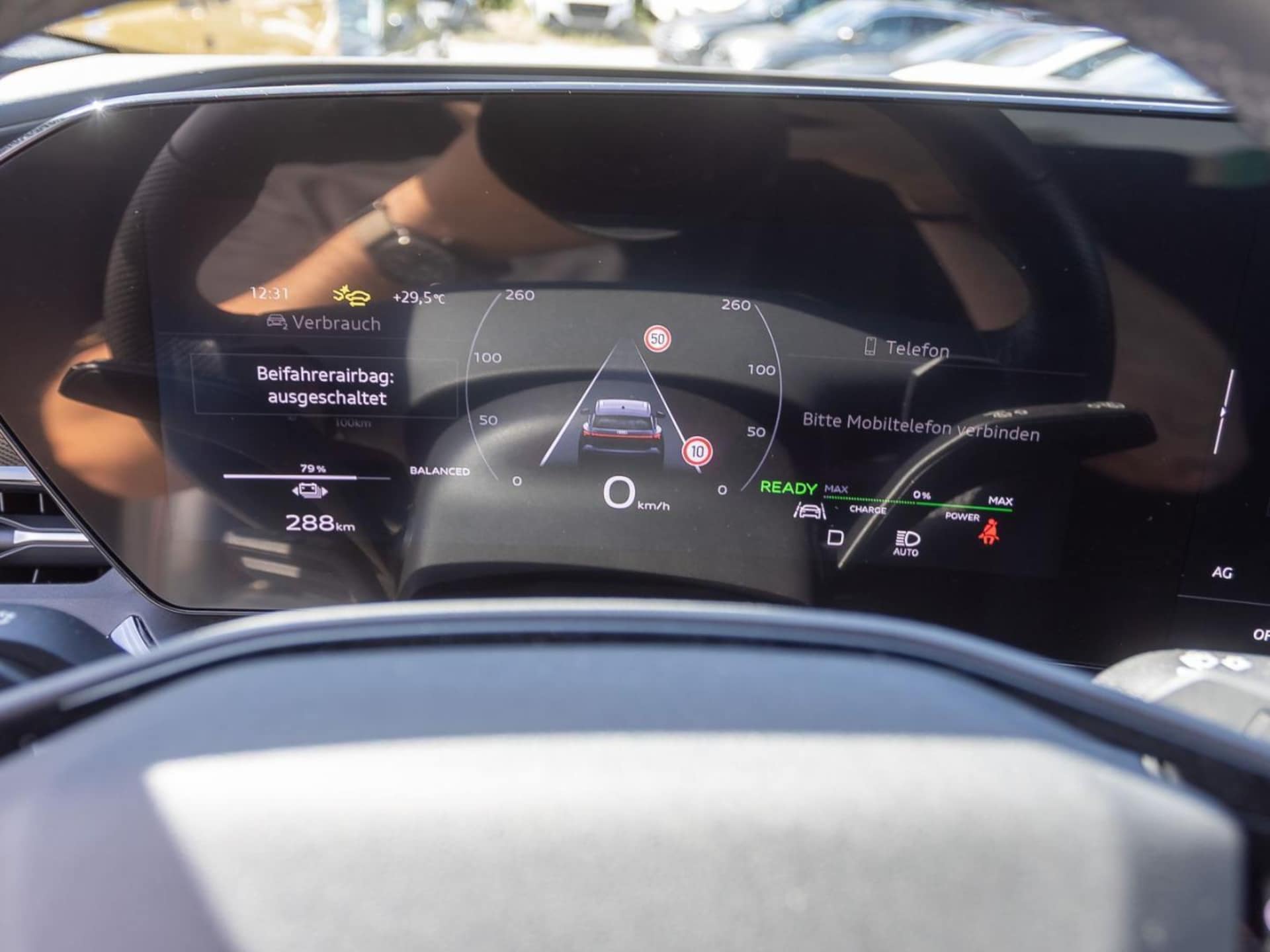Audi SQ6 SUV e-tron