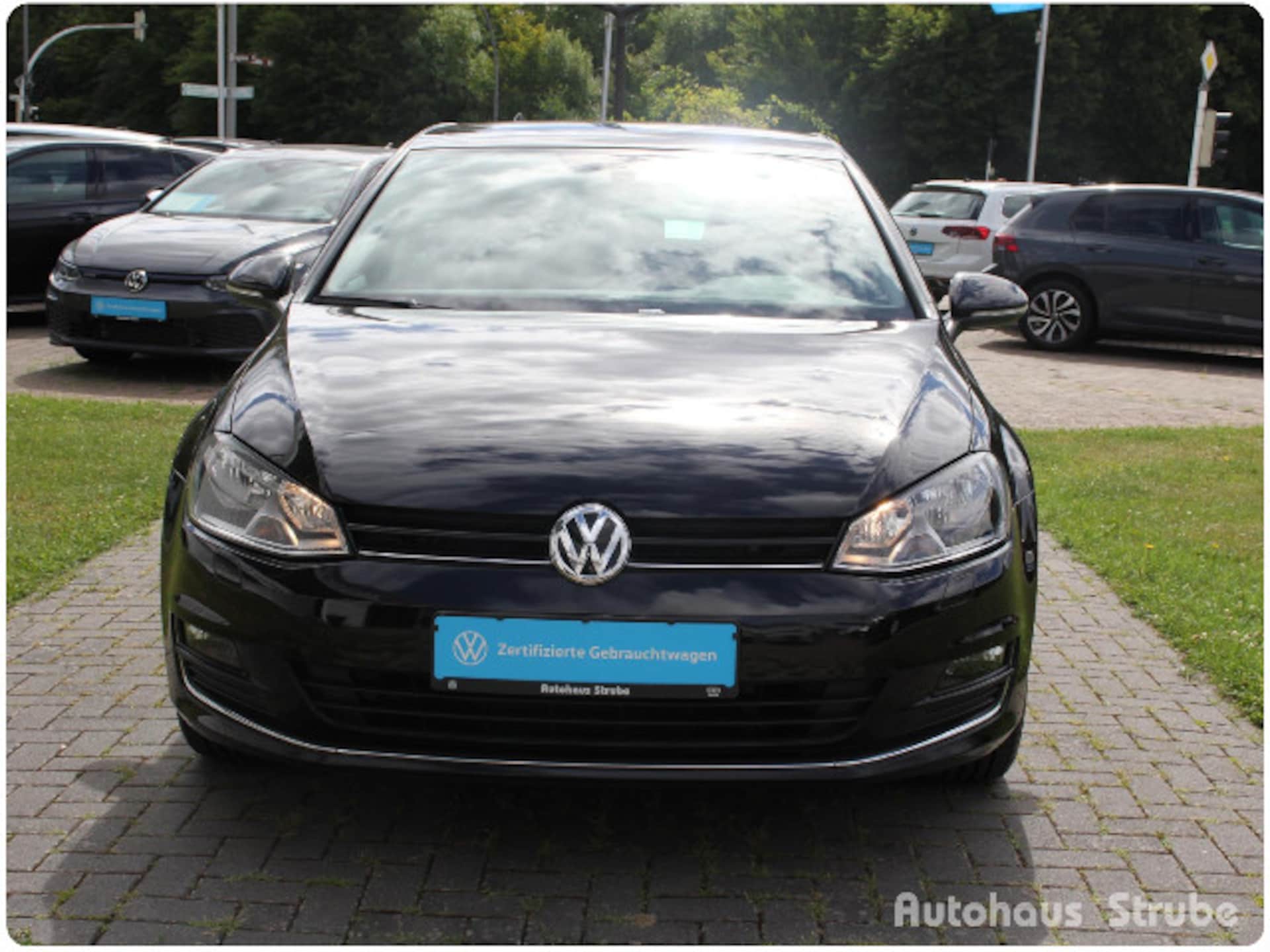 Volkswagen Golf LOUNGE