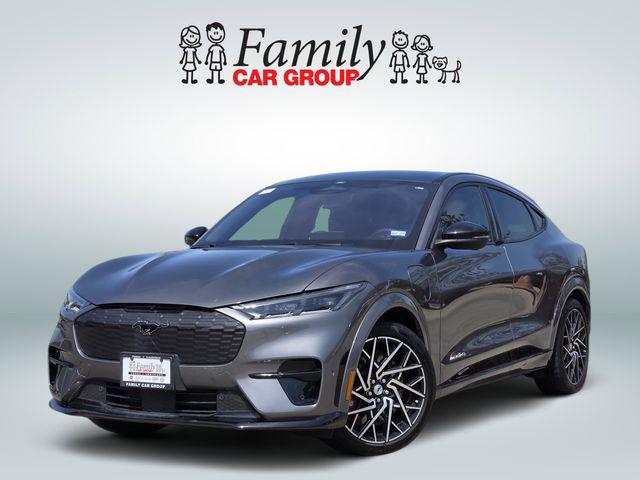 2023 Ford Mustang-Mach-e GT's photo