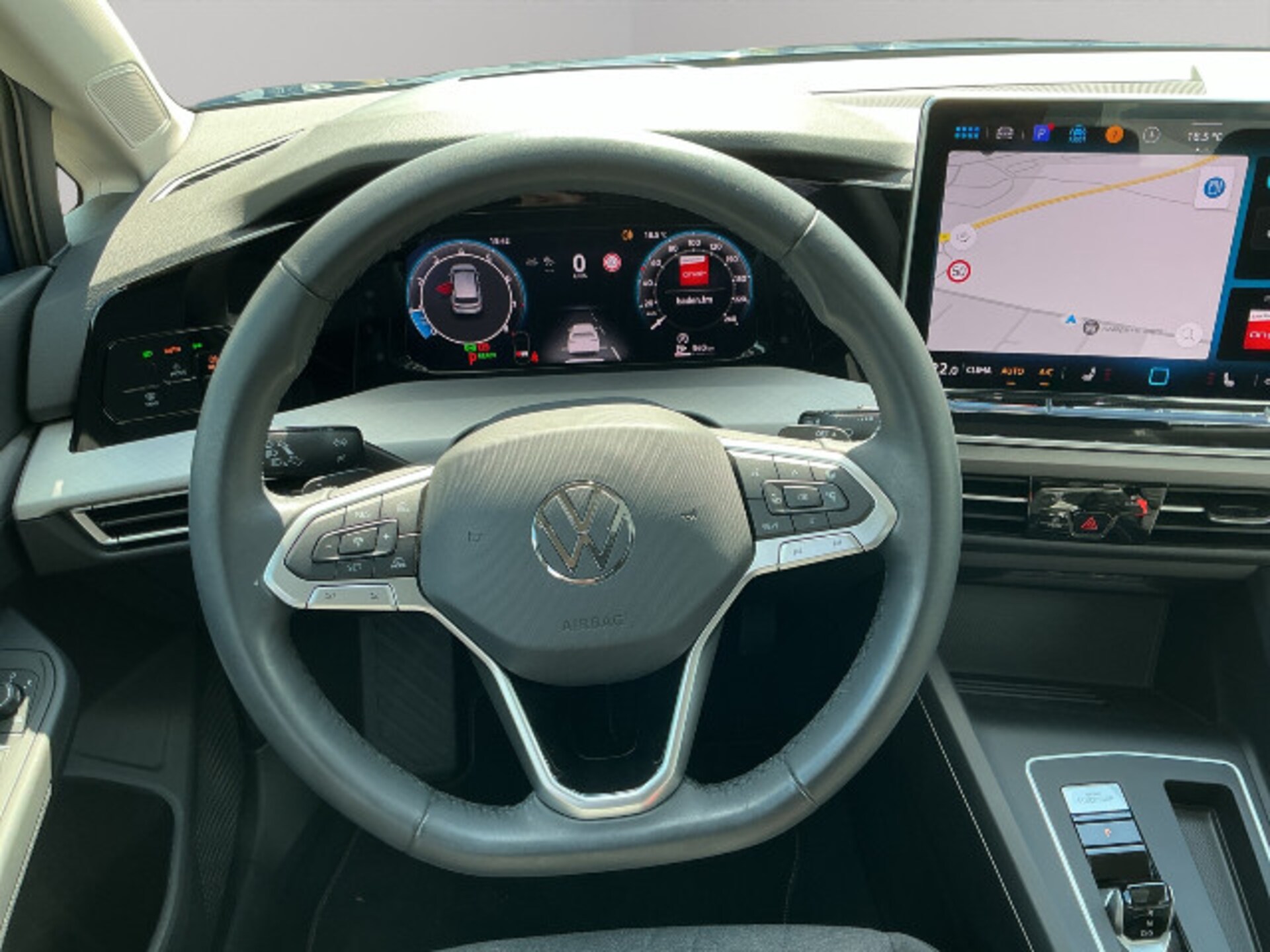 Volkswagen Golf Life