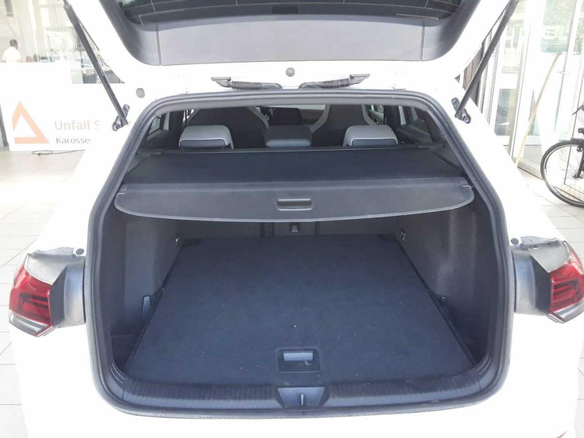 Volkswagen Golf Variant R-Line