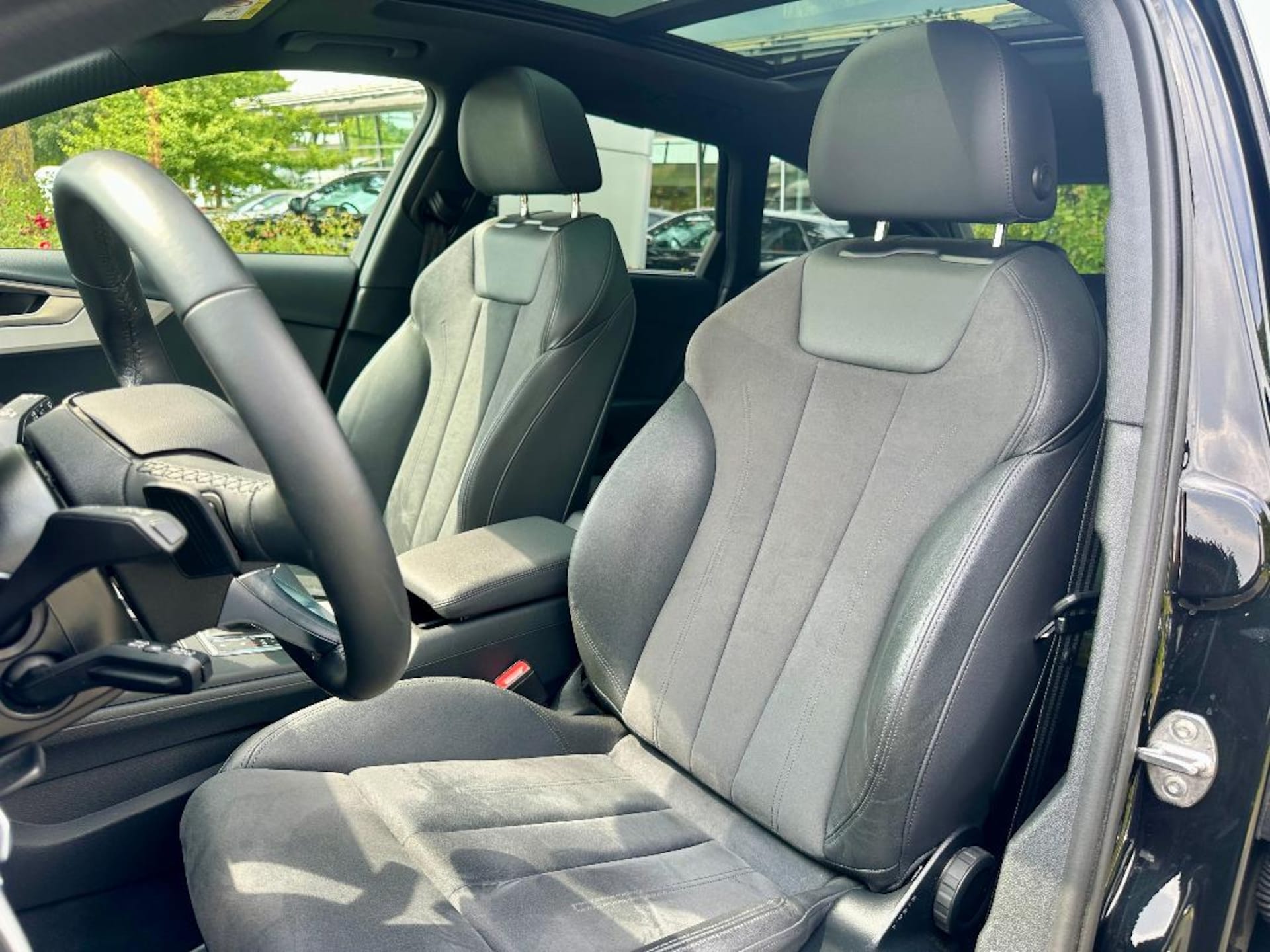 Audi A4 Avant S line