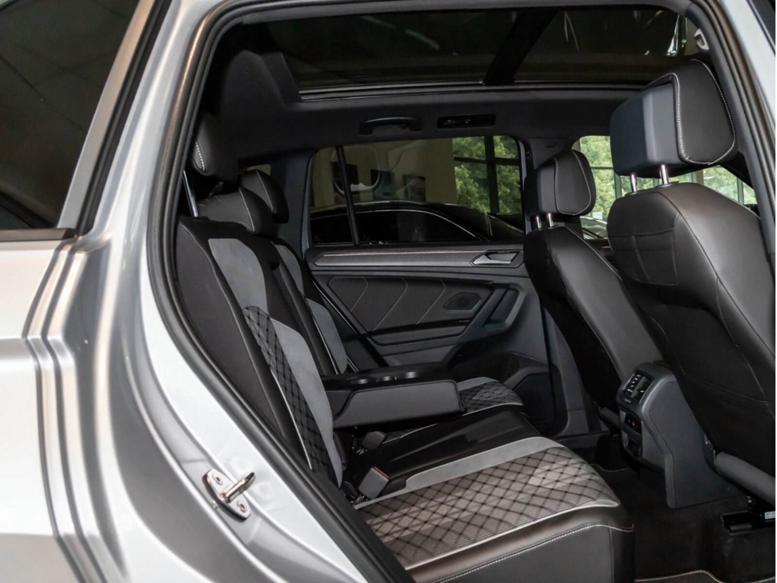Volkswagen Tiguan – Bild 10