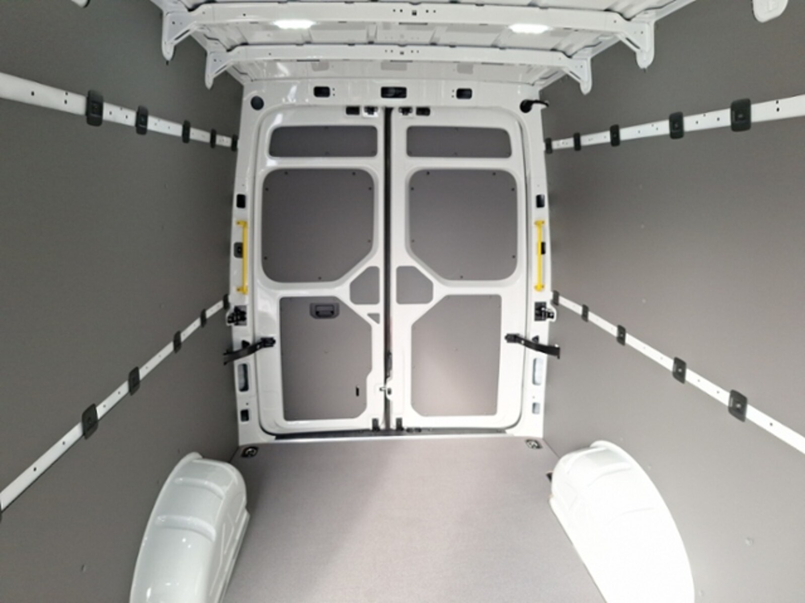 Volkswagen Crafter Kasten langer Radstand – Bild 17