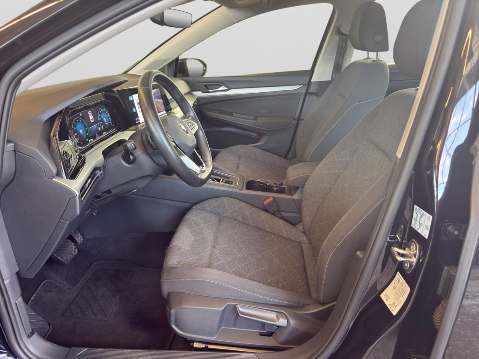 Volkswagen Golf Life