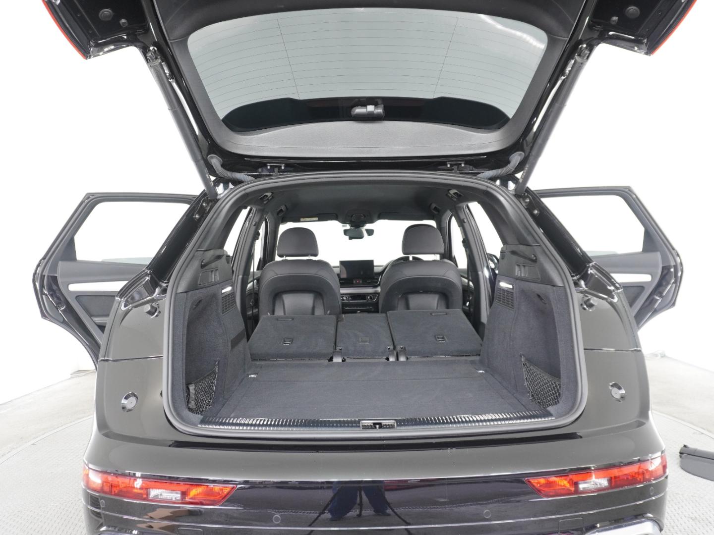 Image about Audi Q5 40 TDI quattro S line 