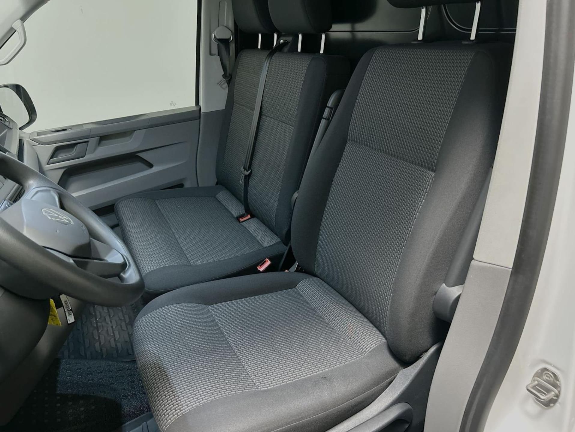 Volkswagen T6.1 Transporter Kasten langer Radstand