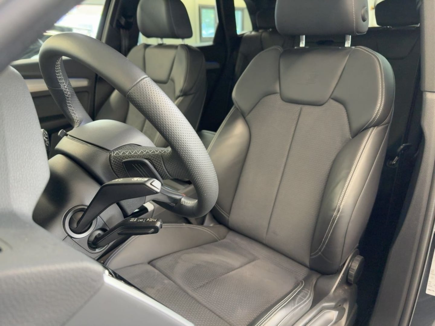 Bild über Audi Q5 40 TDI quattro 150 kW S tronic - für weitere Informationen kontaktieren Sie den Audi Partner