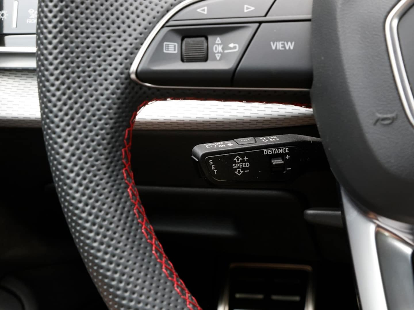 Bild über Audi Q8 SUV TFSI e S line business TFSI e quattro 360 kW tiptronic - für weitere Informationen kontaktieren Sie den Audi Partner