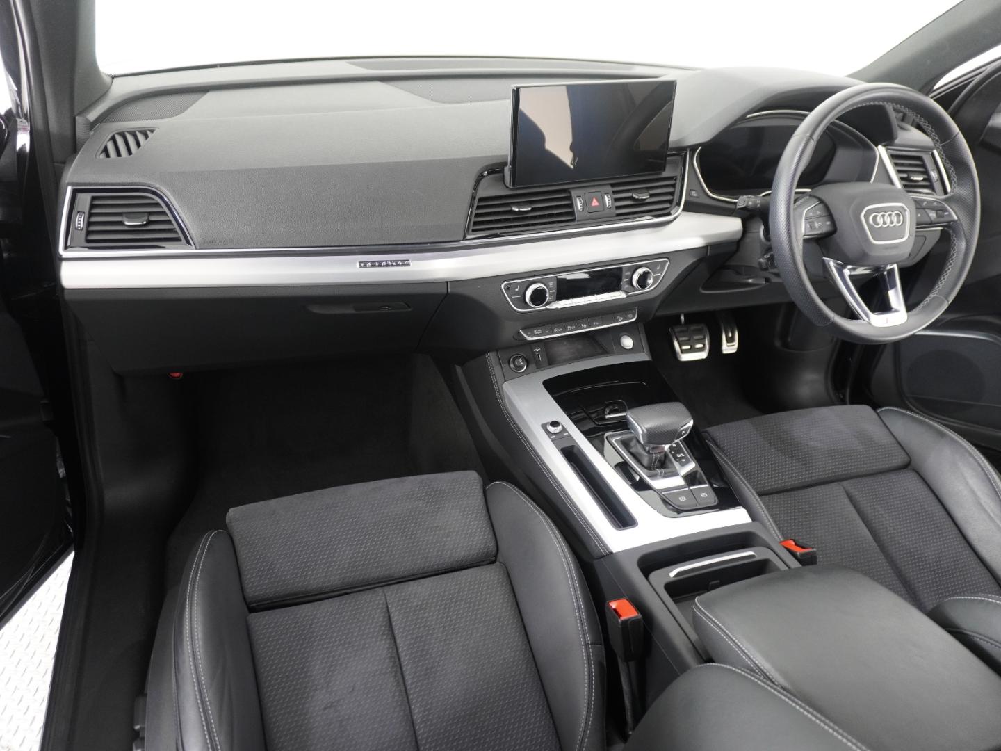 Image about Audi Q5 40 TDI quattro S line 