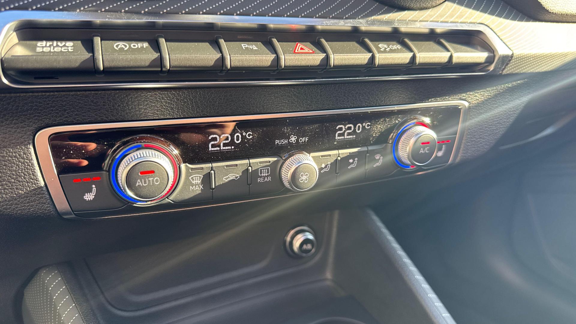 Image about Audi Q2 S line 35 TFSI 110 kW (150 ch) S tronic