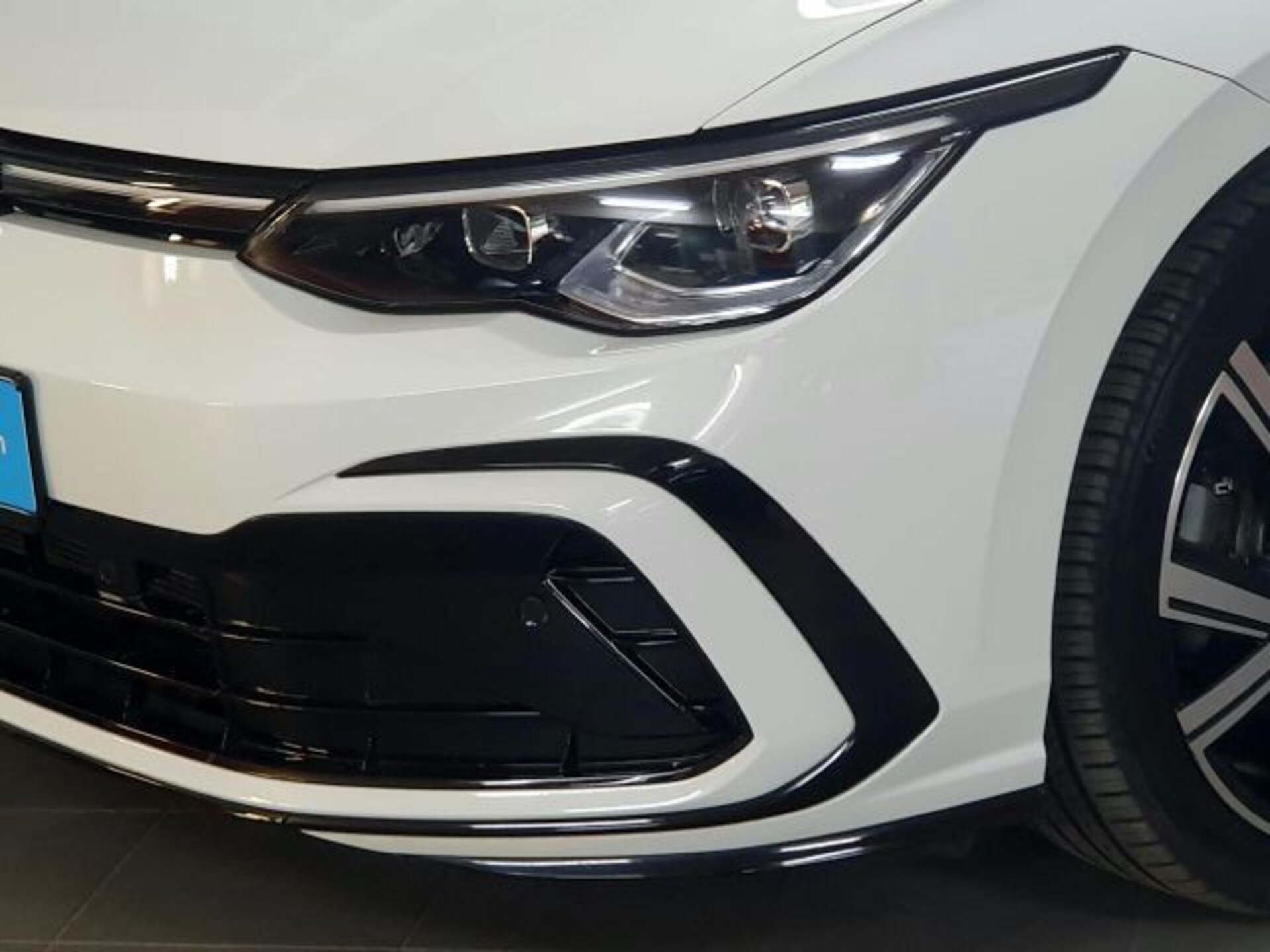 Volkswagen Golf R-Line