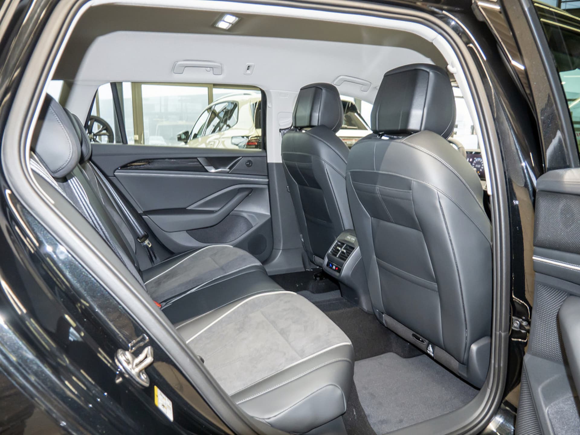 Volkswagen Passat Business