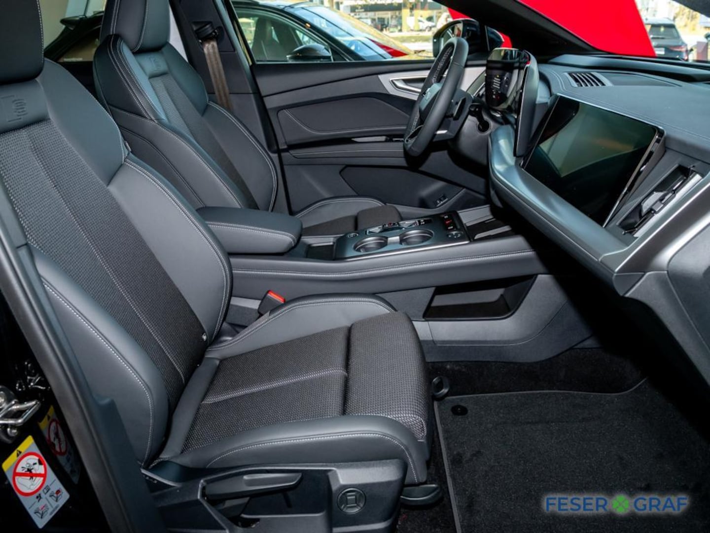 Bild über Audi Q4 SUV e-tron e-tron performance 210 kW - für weitere Informationen kontaktieren Sie den Audi Partner