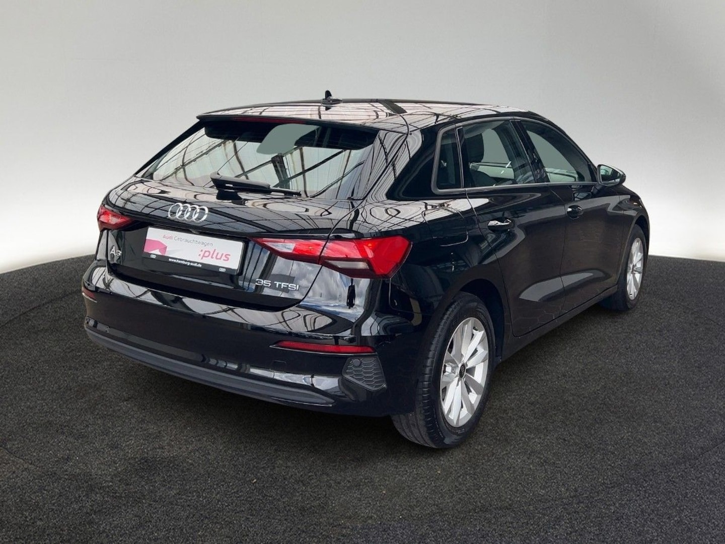 Bild über Audi A3 Sportback 35 TFSI S tronic - für weitere Informationen kontaktieren Sie den Audi Partner