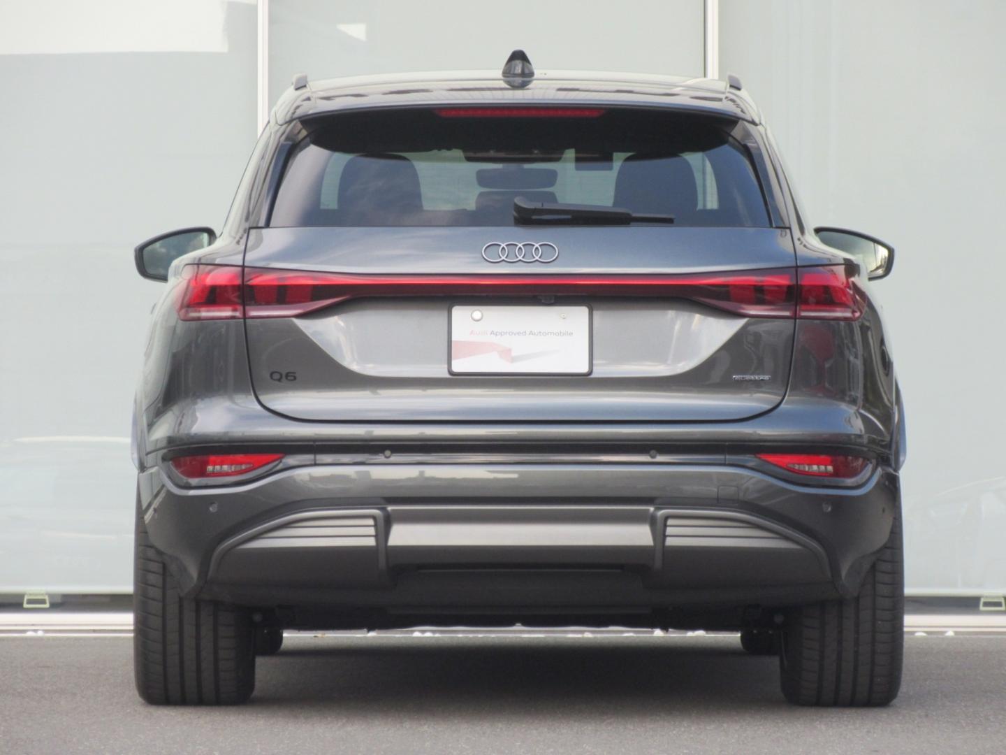 Audi Q6 SUV e-tron quattro advanced for more details contact your dealer