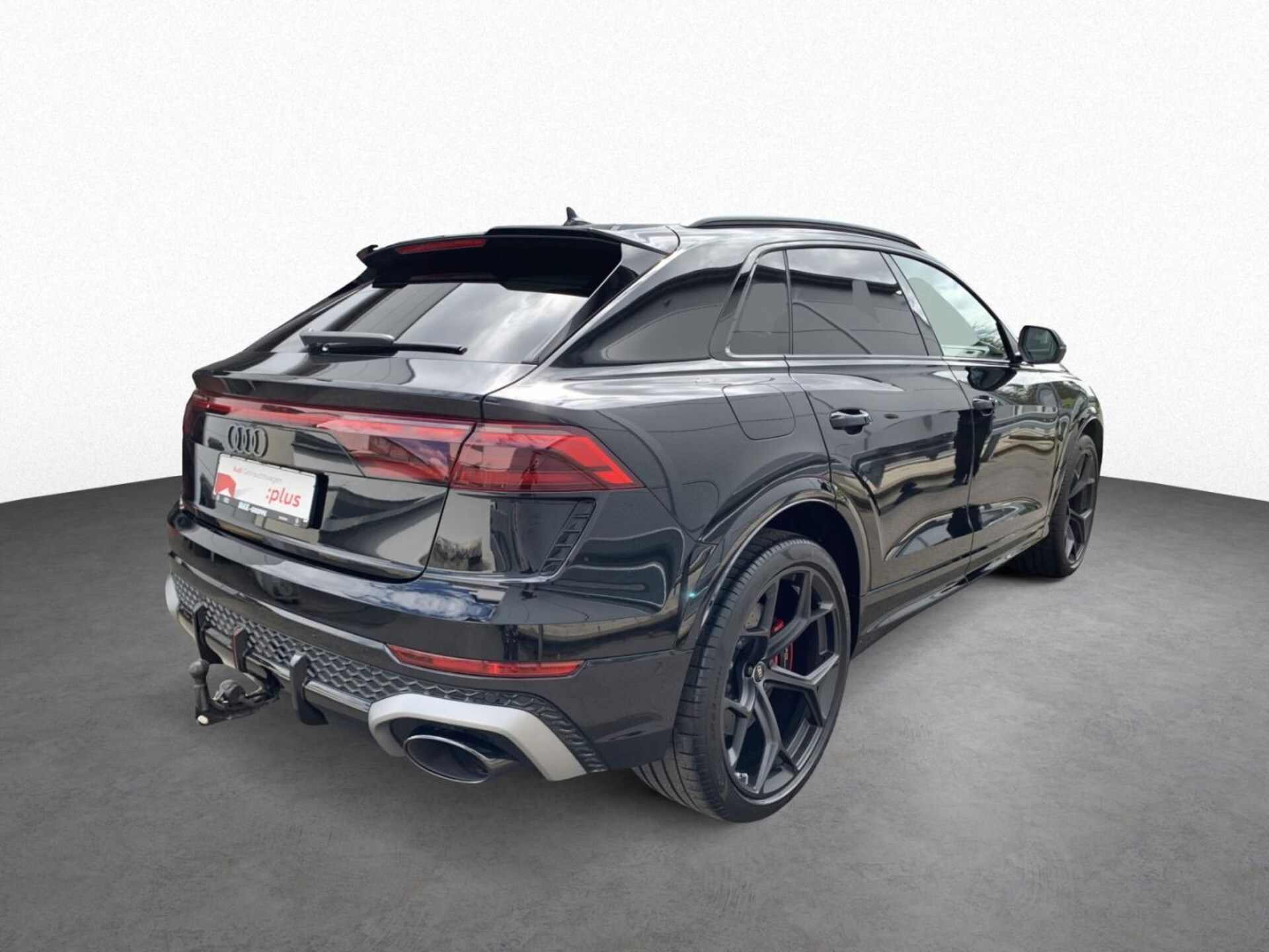 Audi RS Q8 SUV performance