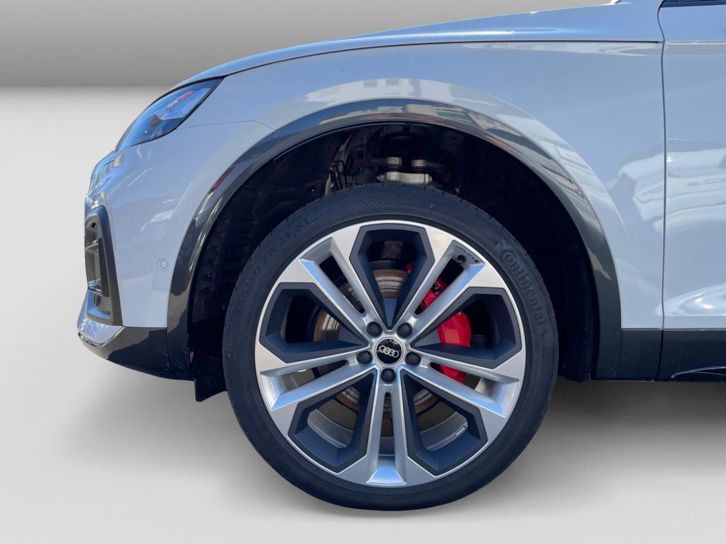 Bild über Audi Q5 TFSI e advanced 50 TFSI e quattro S tronic - für weitere Informationen kontaktieren Sie den Audi Partner