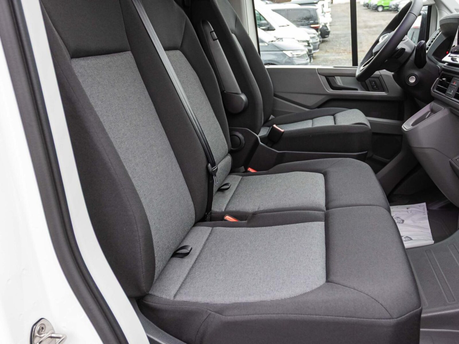 Volkswagen Crafter Kasten langer Radstand – Bild 7