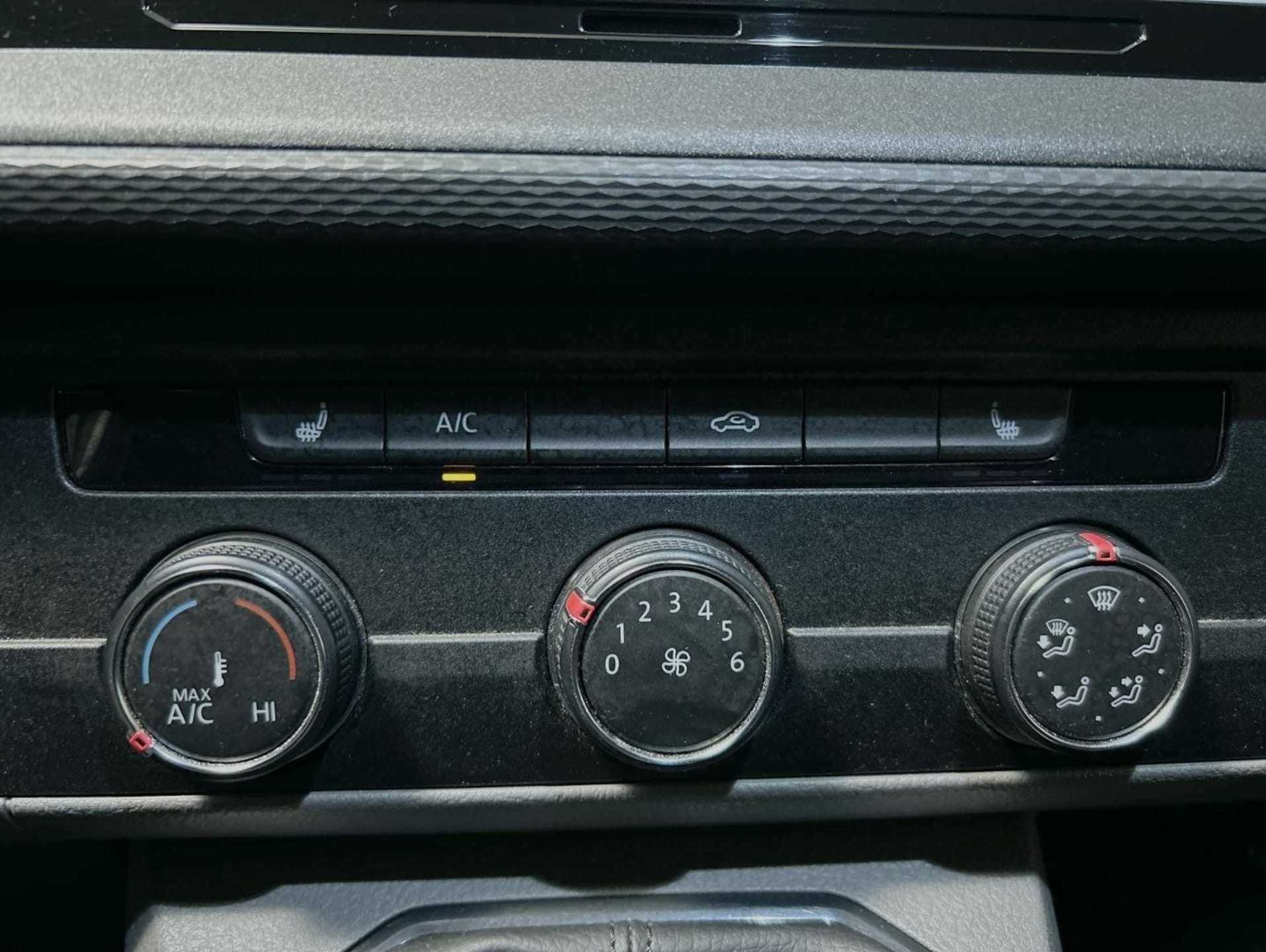 Volkswagen T6.1 Transporter Kasten langer Radstand