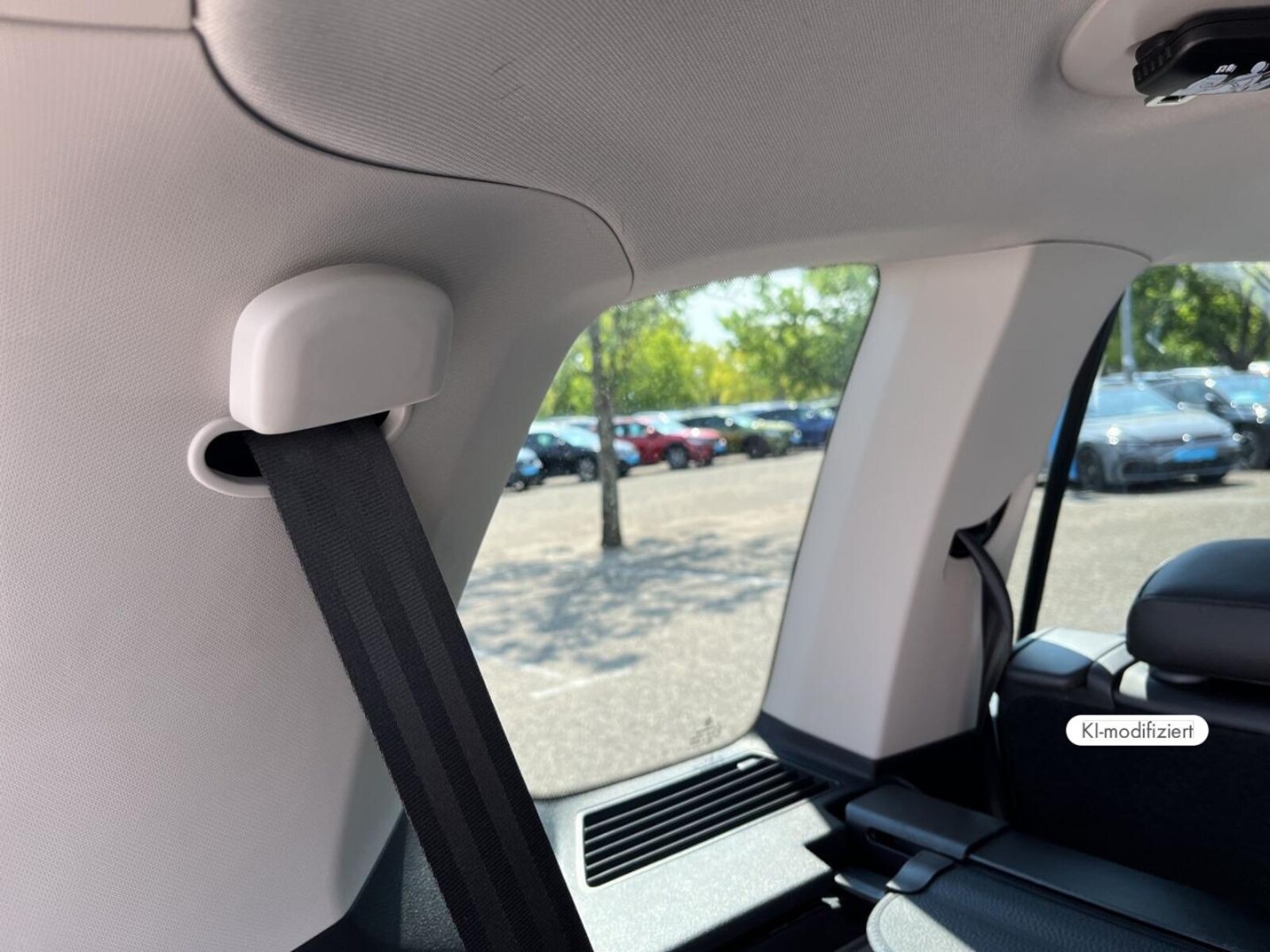 Volkswagen Touran – Bild 17