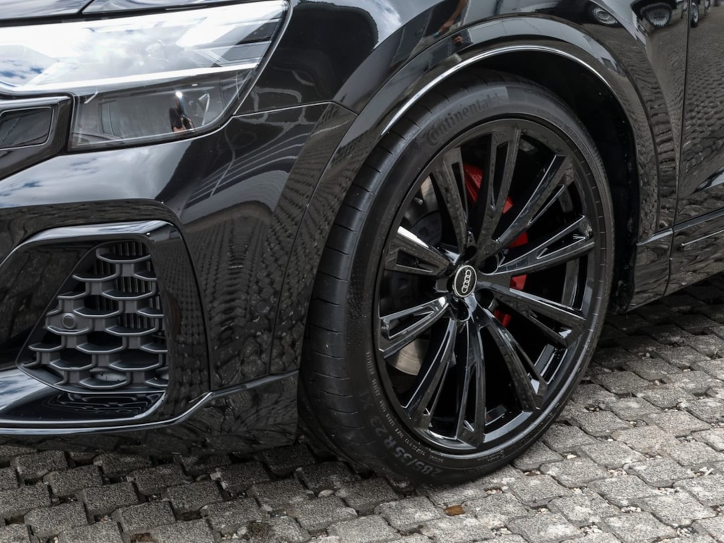 Bild über Audi Q8 SUV TFSI e S line business TFSI e quattro 360 kW tiptronic - für weitere Informationen kontaktieren Sie den Audi Partner