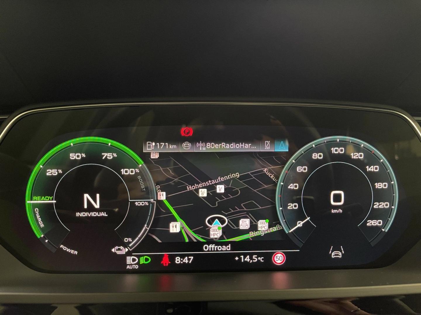 Image about Audi Q8 e-tron advanced 50 e-tron quattro