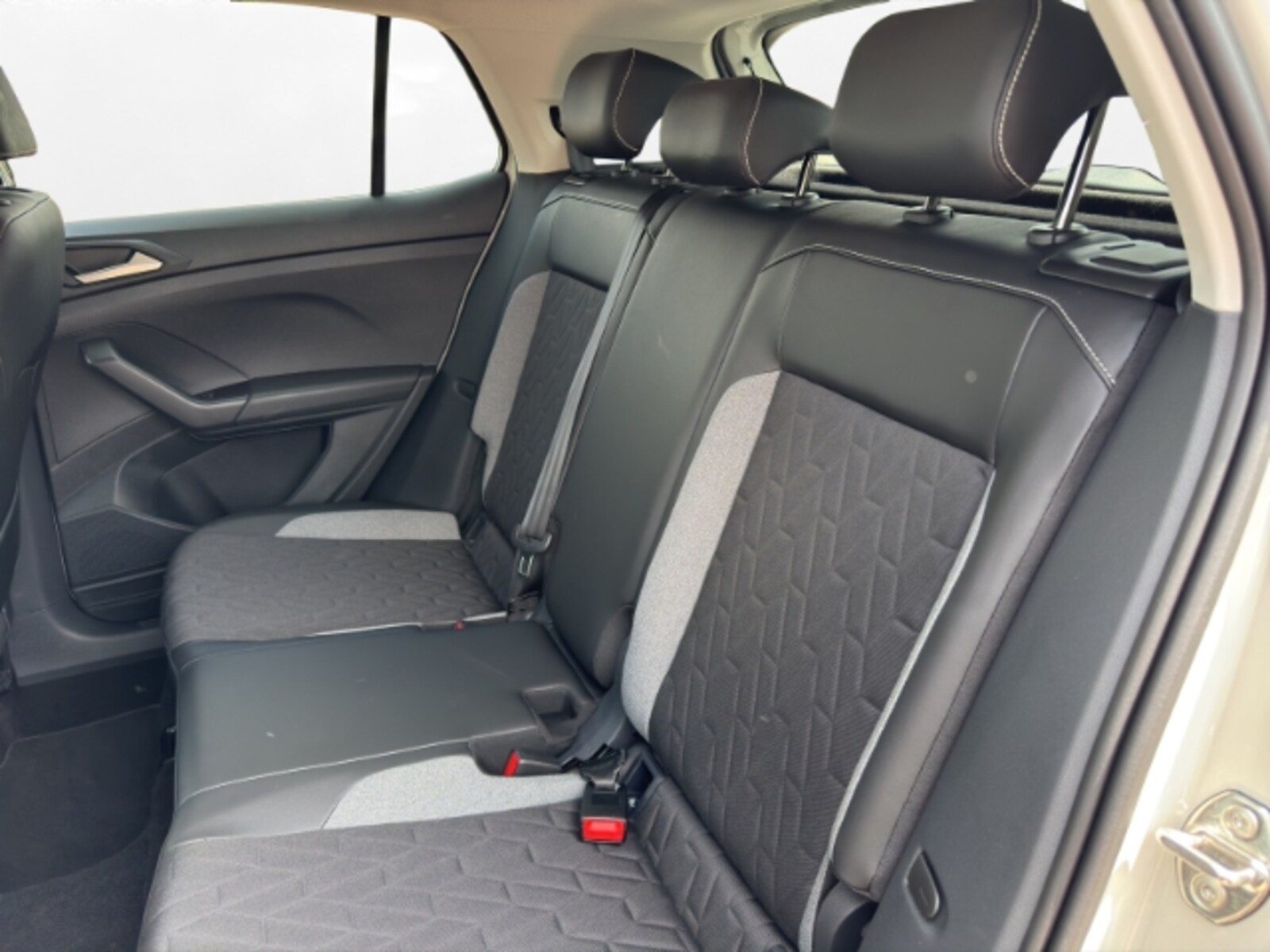 Volkswagen T-Cross – Bild 9