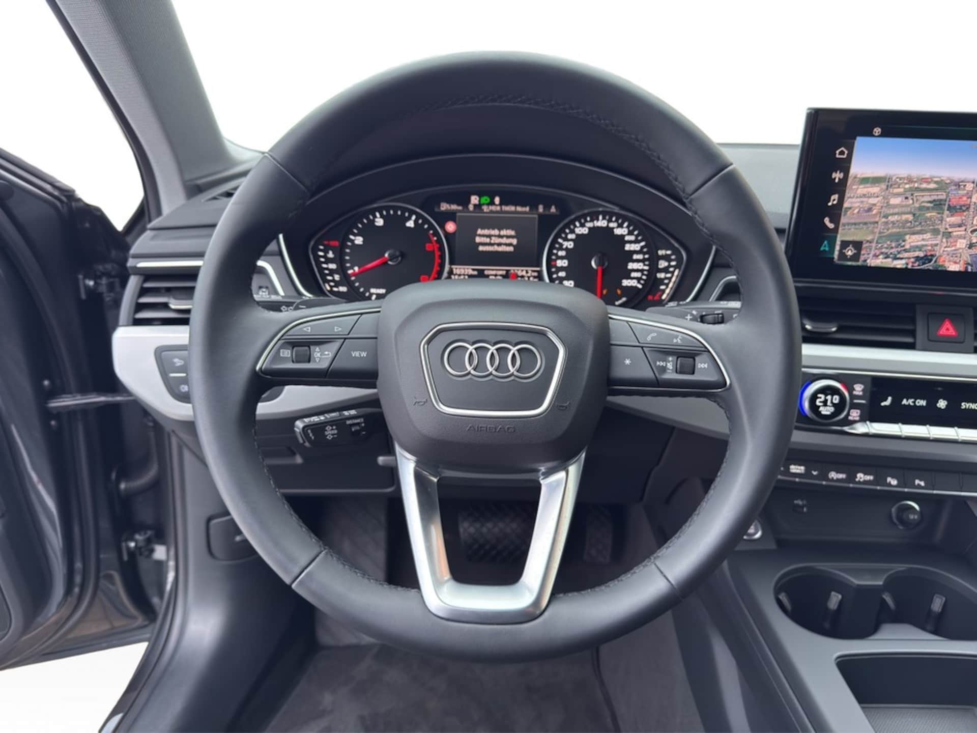 Audi A4 Avant S line
