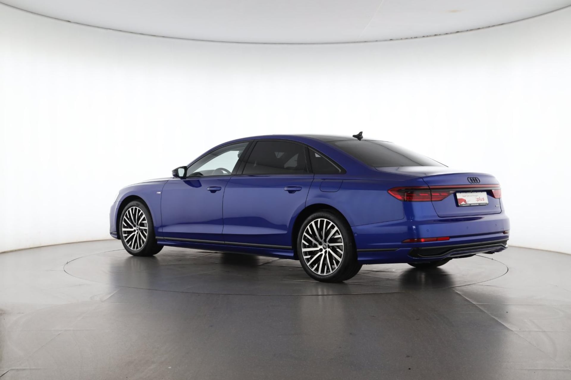 Audi A8 L TFSI e