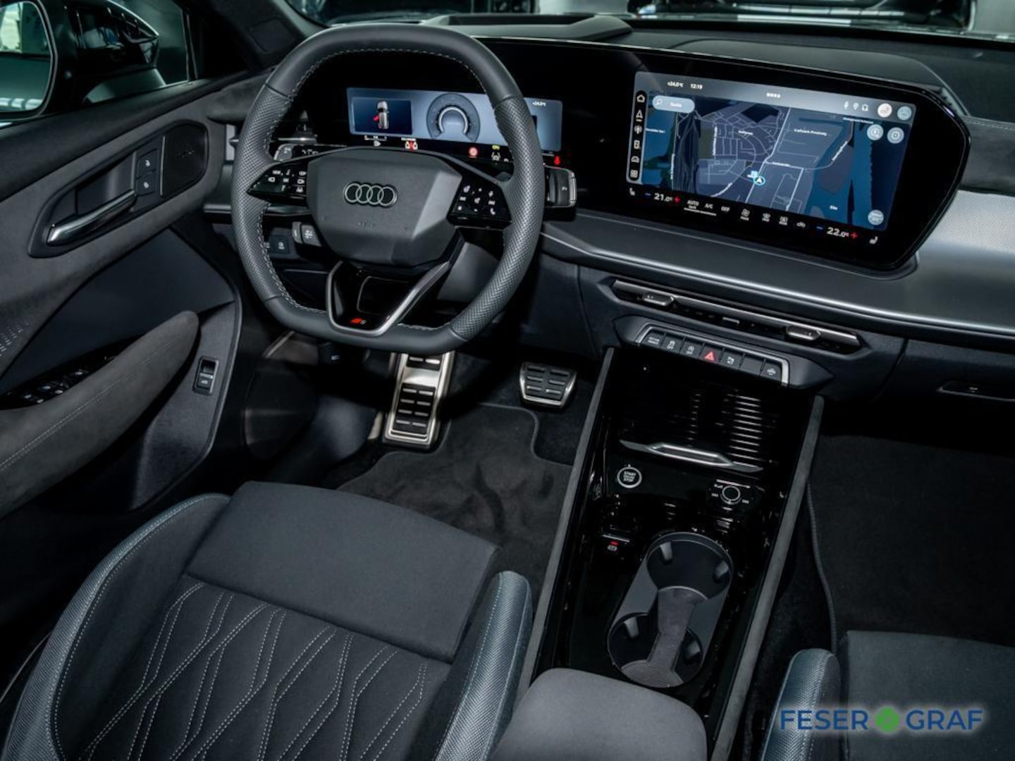 Bild über Audi Q3 SUV TFSI quattro 150 kW S tronic - für weitere Informationen kontaktieren Sie den Audi Partner