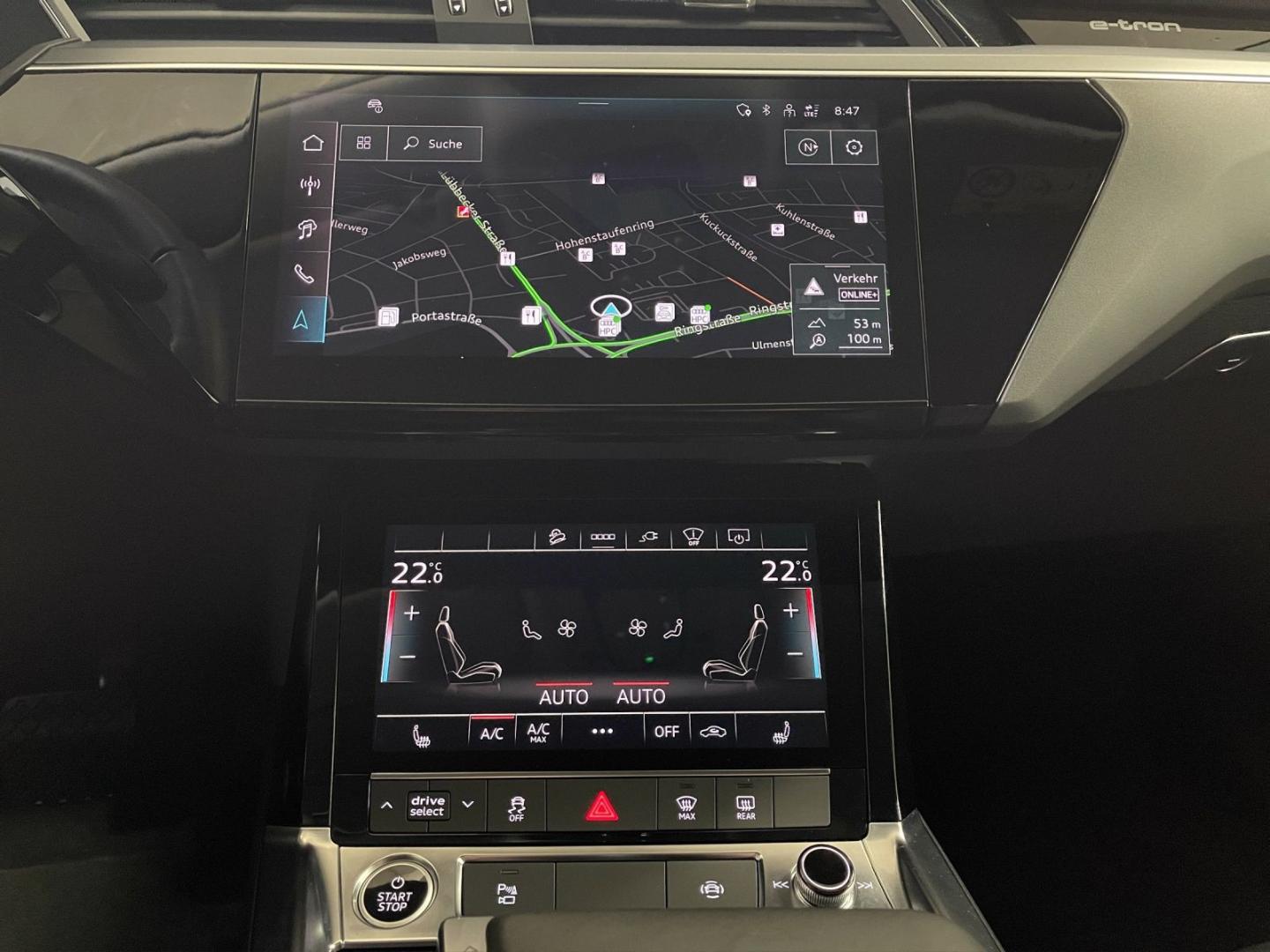 Image about Audi Q8 e-tron advanced 50 e-tron quattro