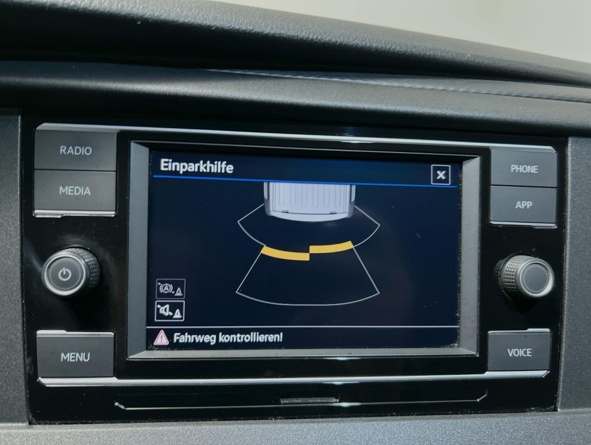 Volkswagen T6.1 Transporter Kasten langer Radstand