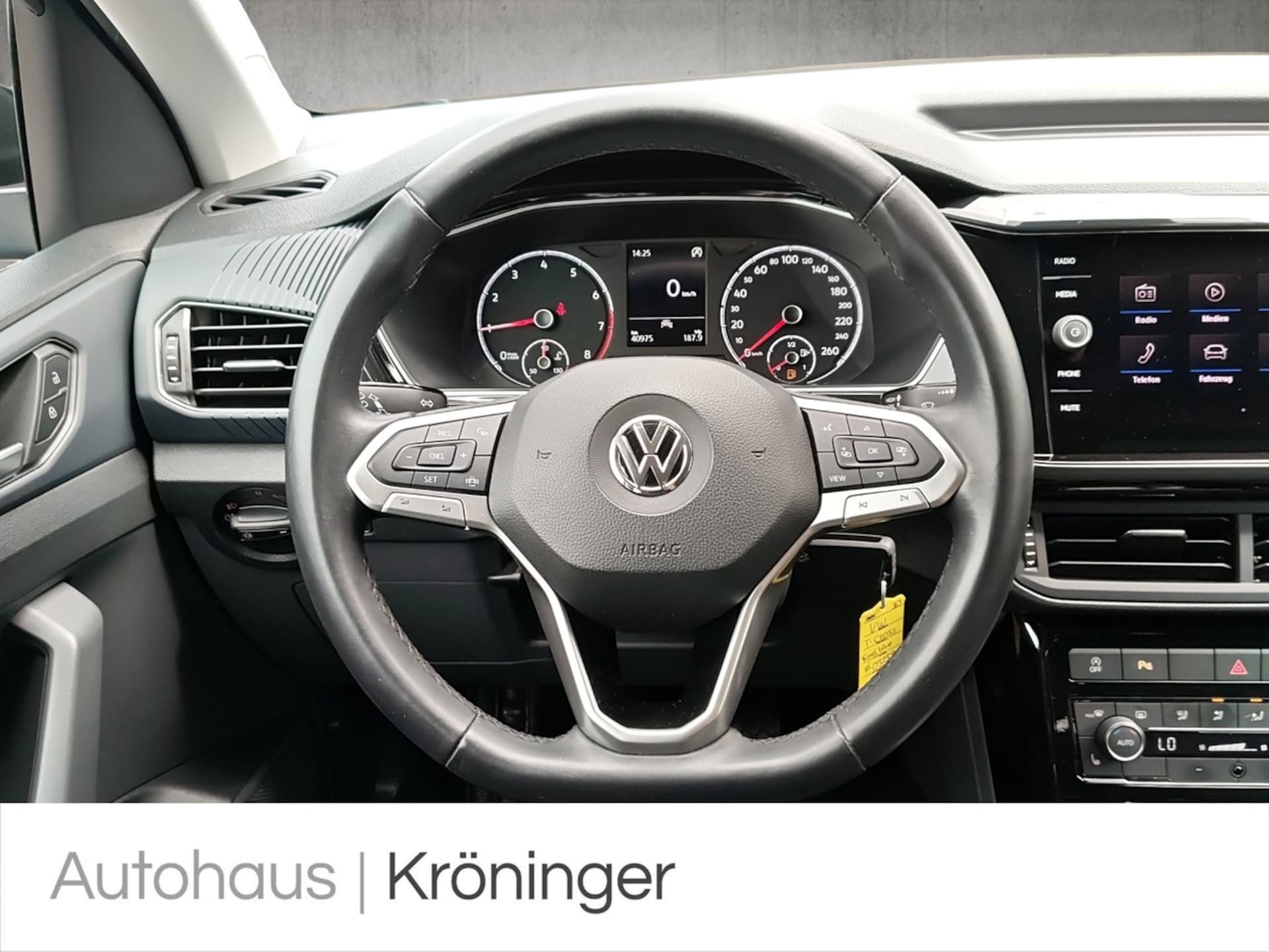 Volkswagen T-Cross Style