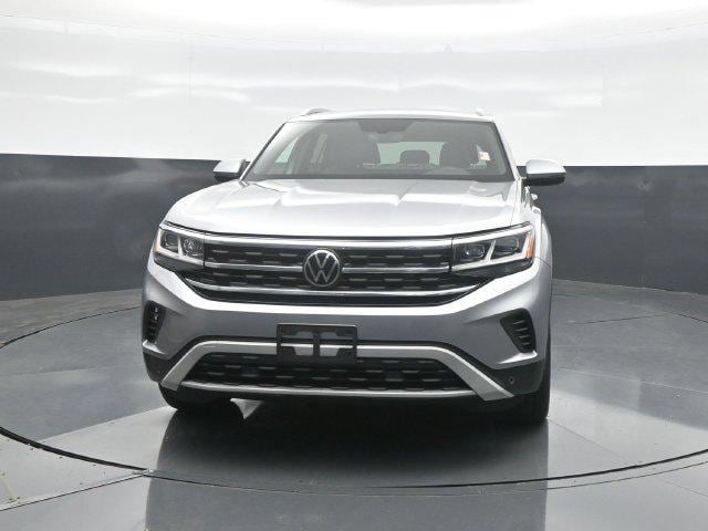 Used 2020 Volkswagen Atlas Cross Sport SE w/Tech with VIN 1V26C2CA7LC203812 for sale in Kansas City