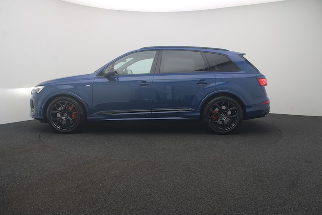 Image about Audi Q7 SUV TFSI e S line 55 TFSI e quattro tiptronic