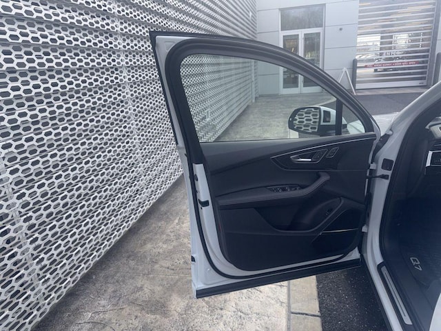 2026 Audi Q7 Premium Plus - Photo 9