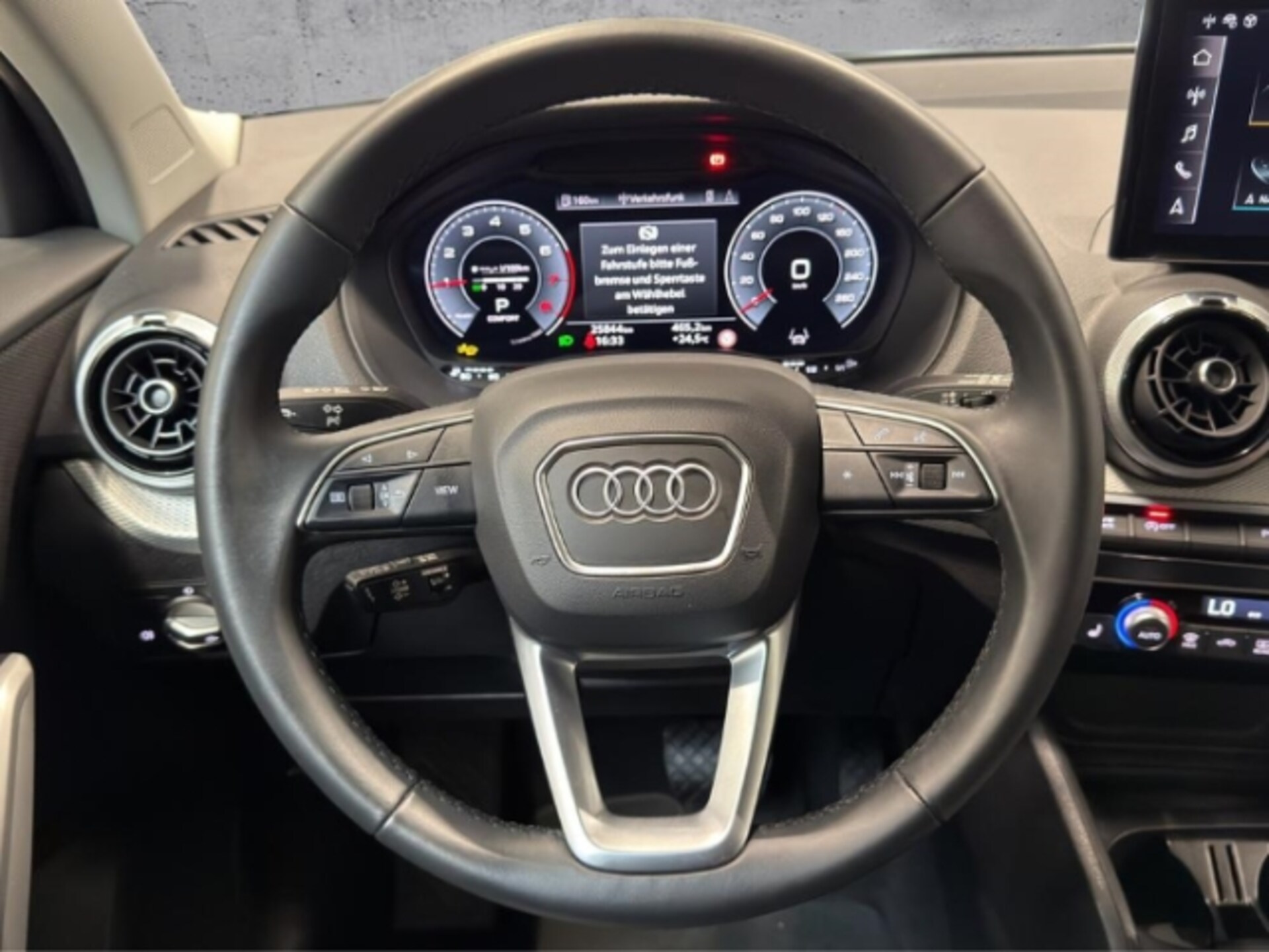 Audi Q2 S line