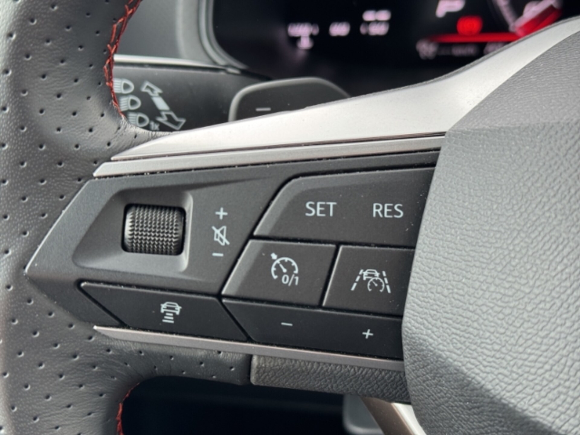 SEAT Arona FR