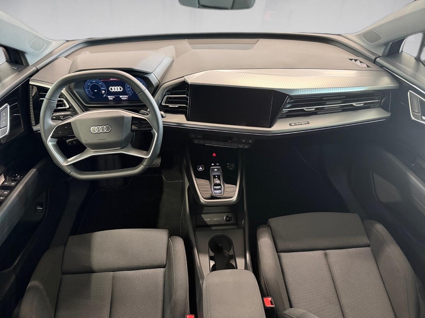 Bild über Audi Q4 e-tron 45 e-tron quattro - für weitere Informationen kontaktieren Sie den Audi Partner