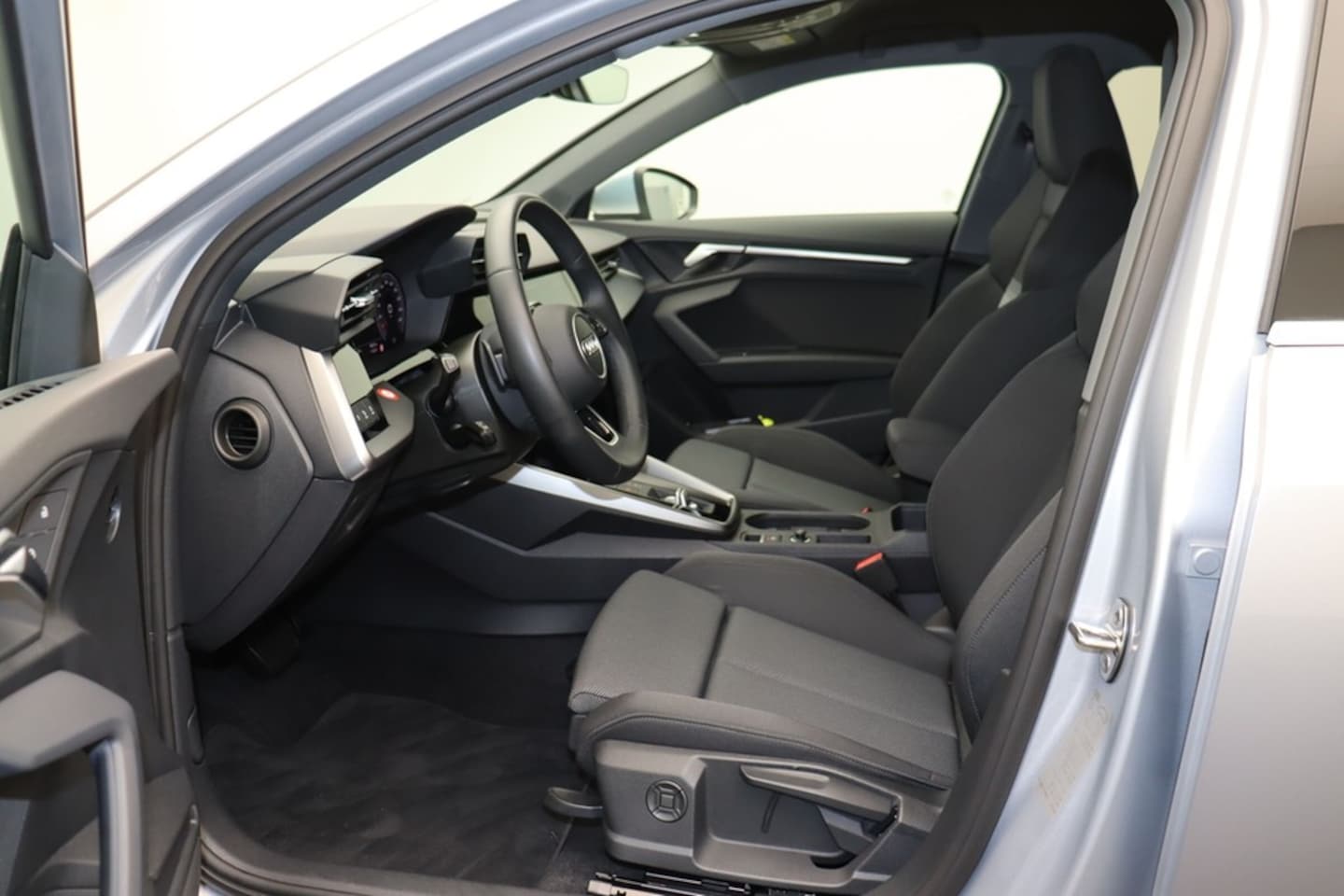 Bild über Audi A3 Sportback advanced 35 TDI S tronic - für weitere Informationen kontaktieren Sie den Audi Partner